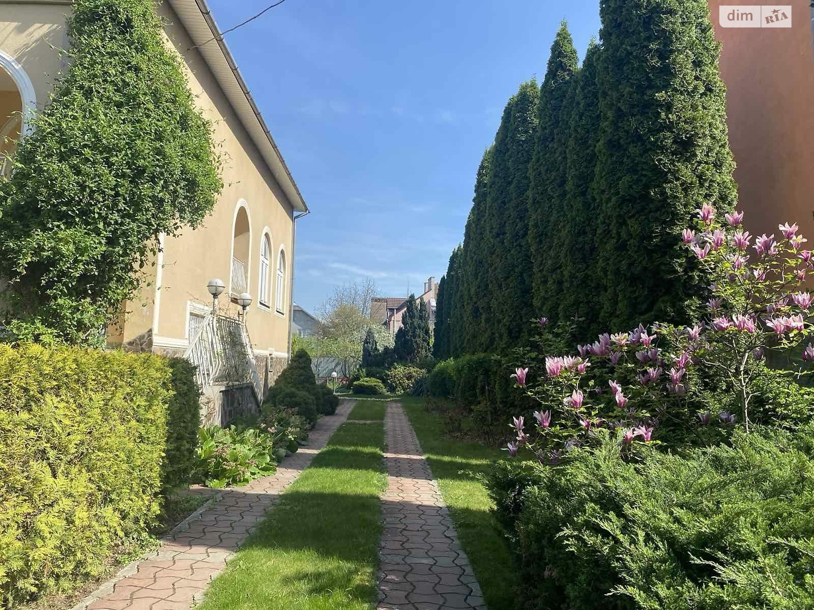 двухэтажный дом, 390 кв. м, кирпич. Продажа в Минае фото 1