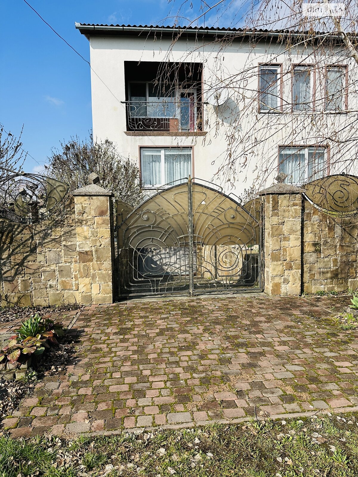двоповерховий будинок, 288 кв. м, цегла. Продаж в Минаї фото 1 двоповерховий будинок, 288 кв. м, цегла. Продаж в Минаї фото 1