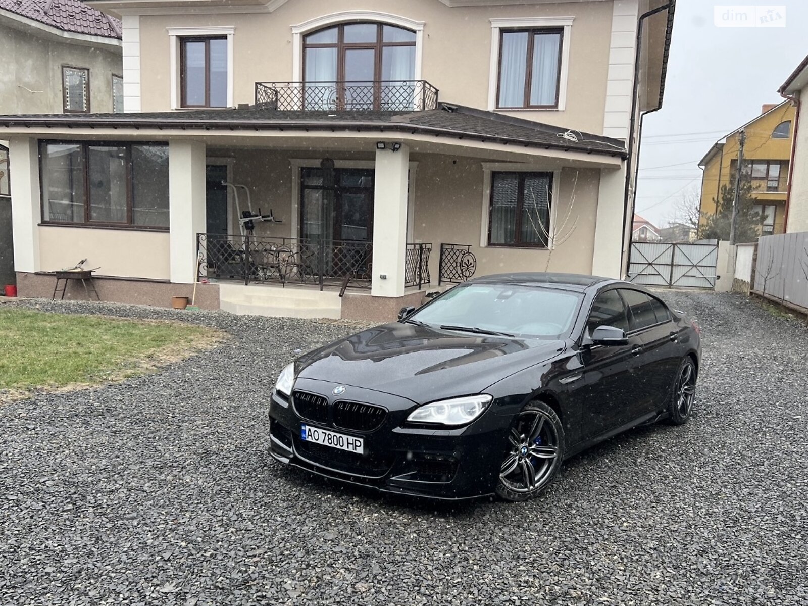двухэтажный дом с гаражом, 550 кв. м, кирпич. Продажа в Минае фото 1 двухэтажный дом с гаражом, 550 кв. м, кирпич. Продажа в Минае фото 1