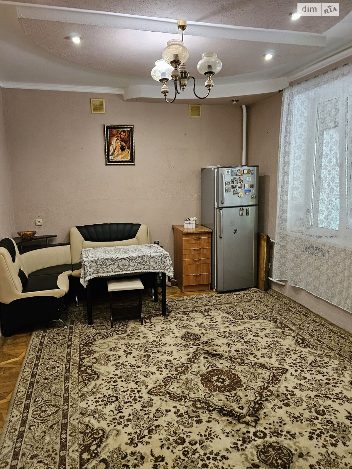 двоповерховий будинок з гаражем, 270 кв. м, цегла. Продаж у Минаї фото 1 двоповерховий будинок з гаражем, 270 кв. м, цегла. Продаж у Минаї фото 1