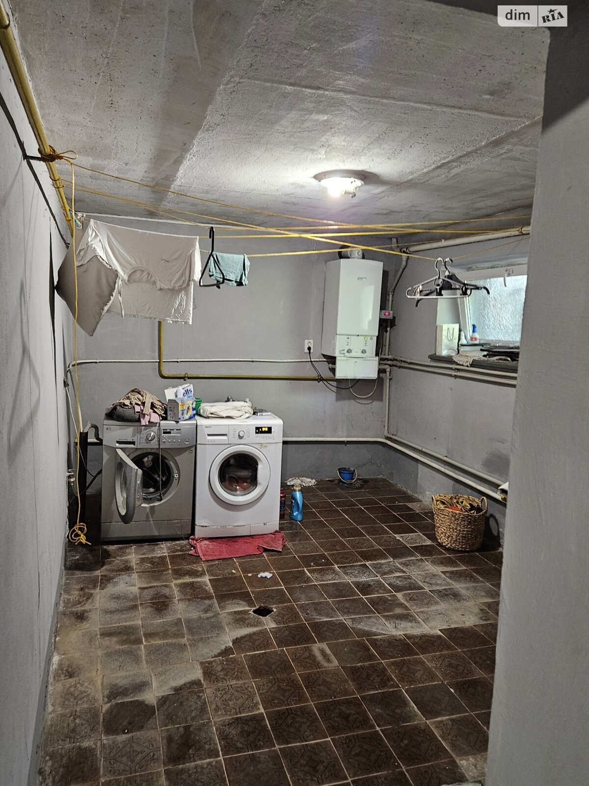 двоповерховий будинок з гаражем, 270 кв. м, цегла. Продаж у Минаї фото 1 двоповерховий будинок з гаражем, 270 кв. м, цегла. Продаж у Минаї фото 1