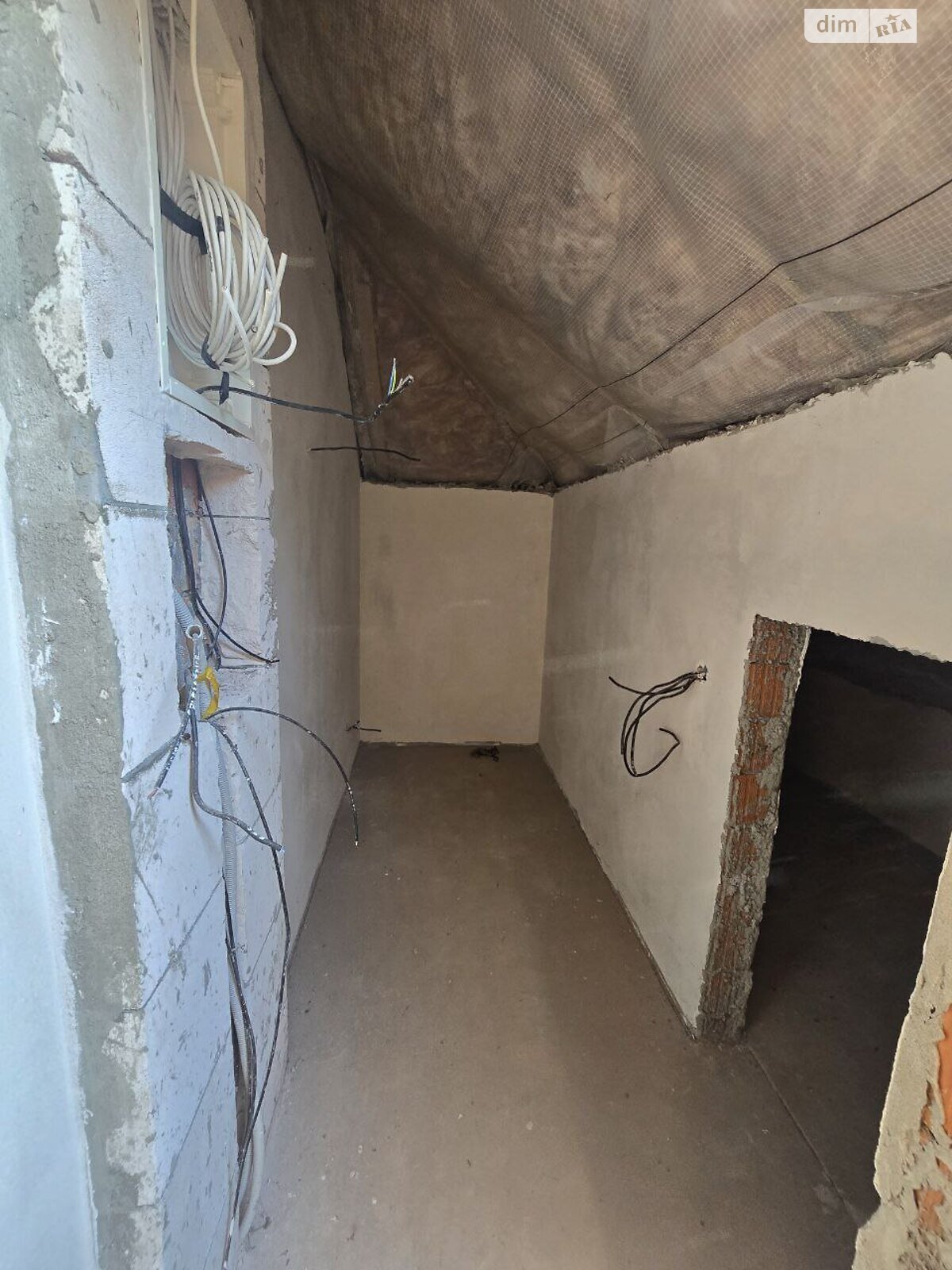 двоповерховий будинок, 250 кв. м, цегла. Продаж у Минаї фото 1 двоповерховий будинок, 250 кв. м, цегла. Продаж у Минаї фото 1