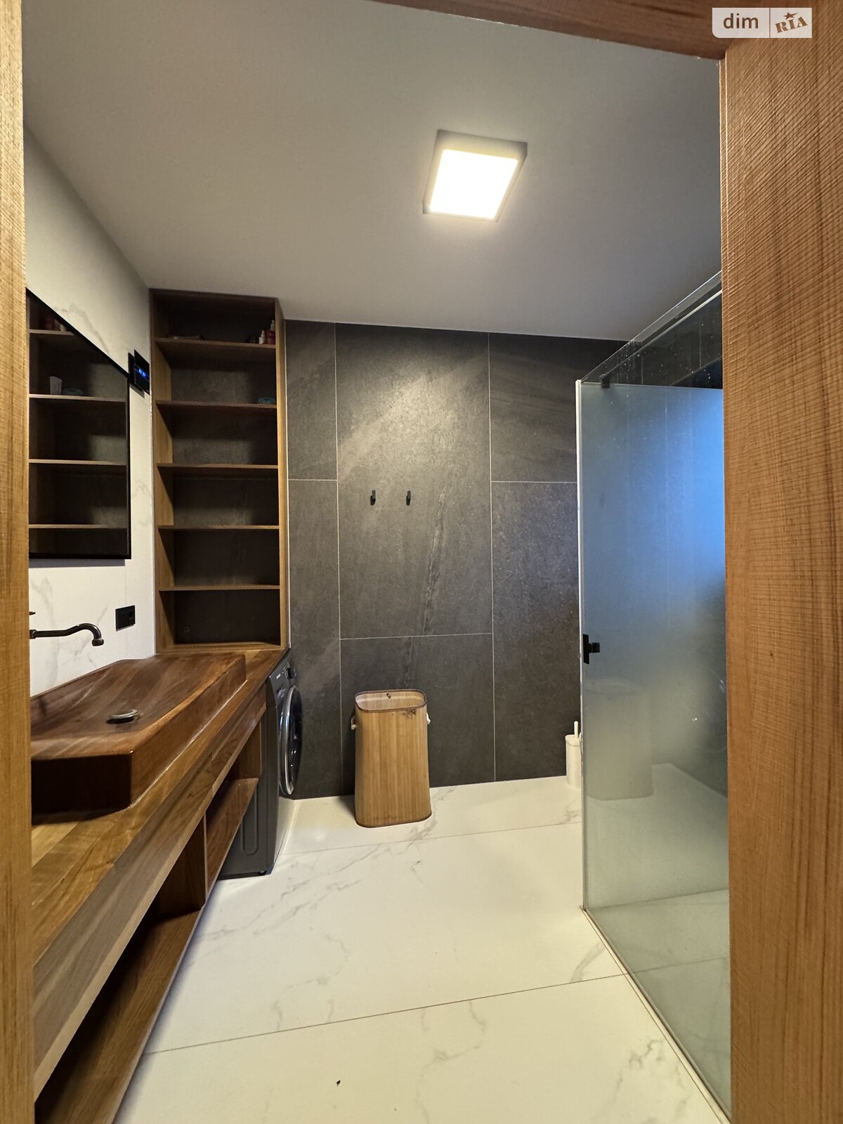 двоповерховий будинок з балконом, 215 кв. м, цегла. Продаж у Минаї фото 1 двоповерховий будинок з балконом, 215 кв. м, цегла. Продаж у Минаї фото 1