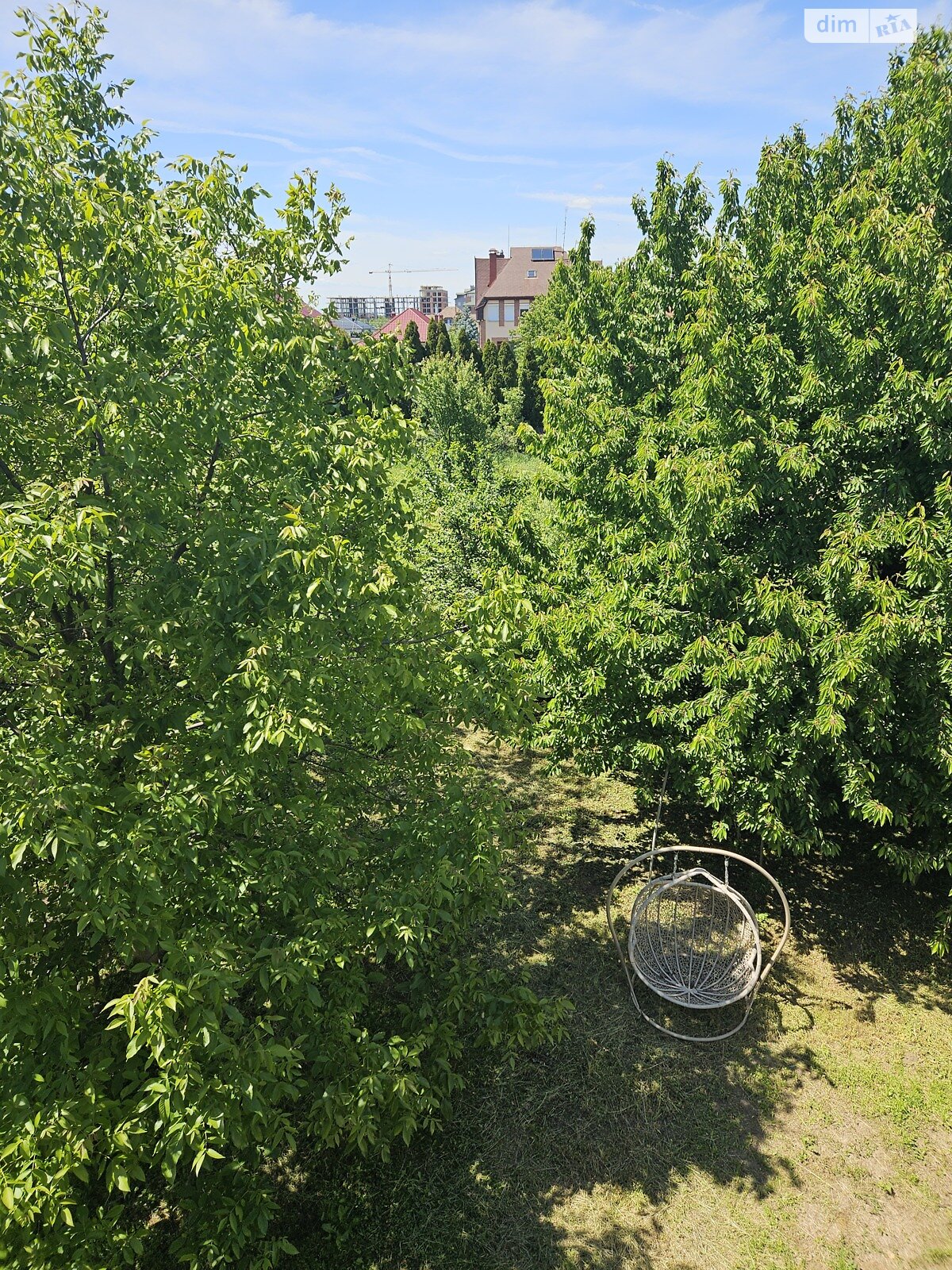 трехэтажный дом, 240 кв. м, кирпич. Продажа в Минае фото 1 трехэтажный дом, 240 кв. м, кирпич. Продажа в Минае фото 1
