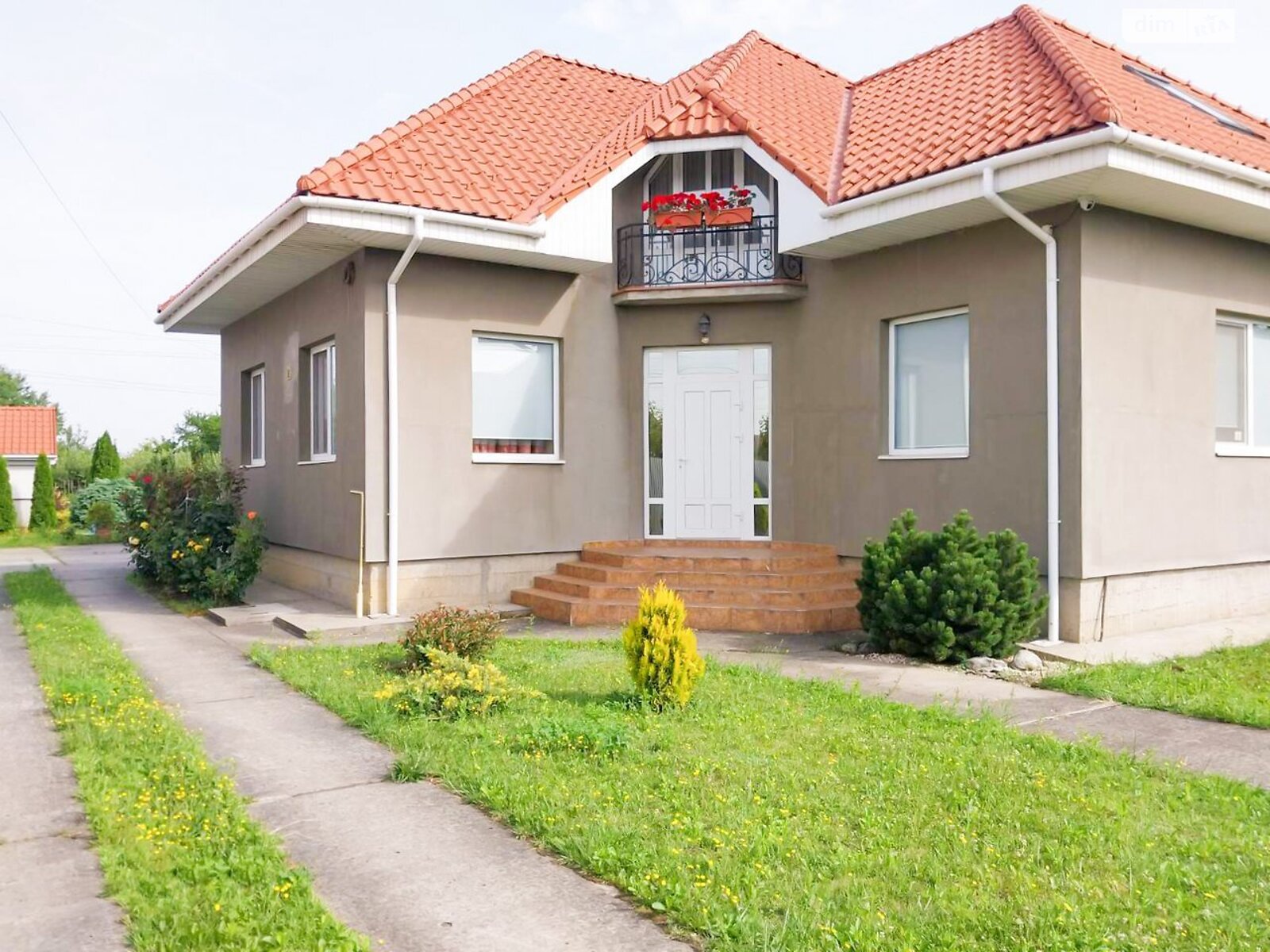 двоповерховий будинок з верандою, 336.94 кв. м, пінобетон. Продаж у Минаї фото 1 двоповерховий будинок з верандою, 336.94 кв. м, пінобетон. Продаж у Минаї фото 1