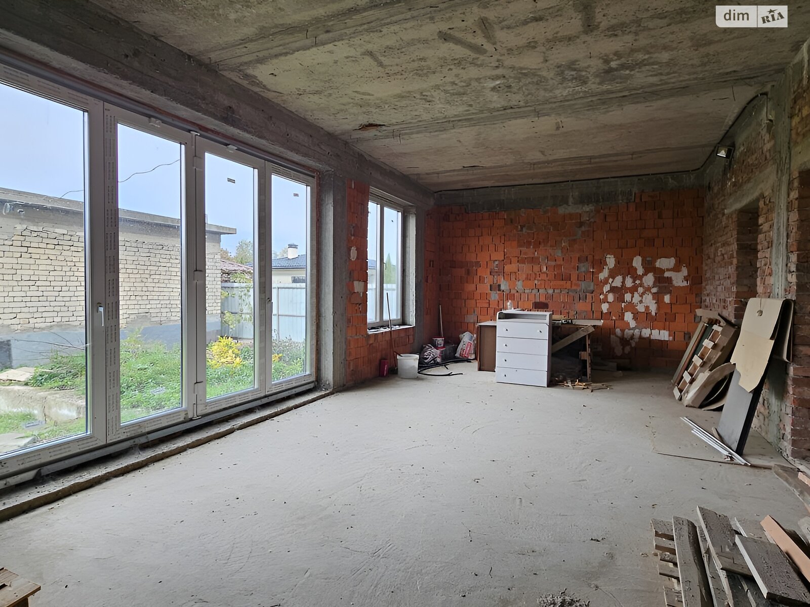 двоповерховий будинок з балконом, 226 кв. м, цегла. Продаж у Минаї фото 1 двоповерховий будинок з балконом, 226 кв. м, цегла. Продаж у Минаї фото 1