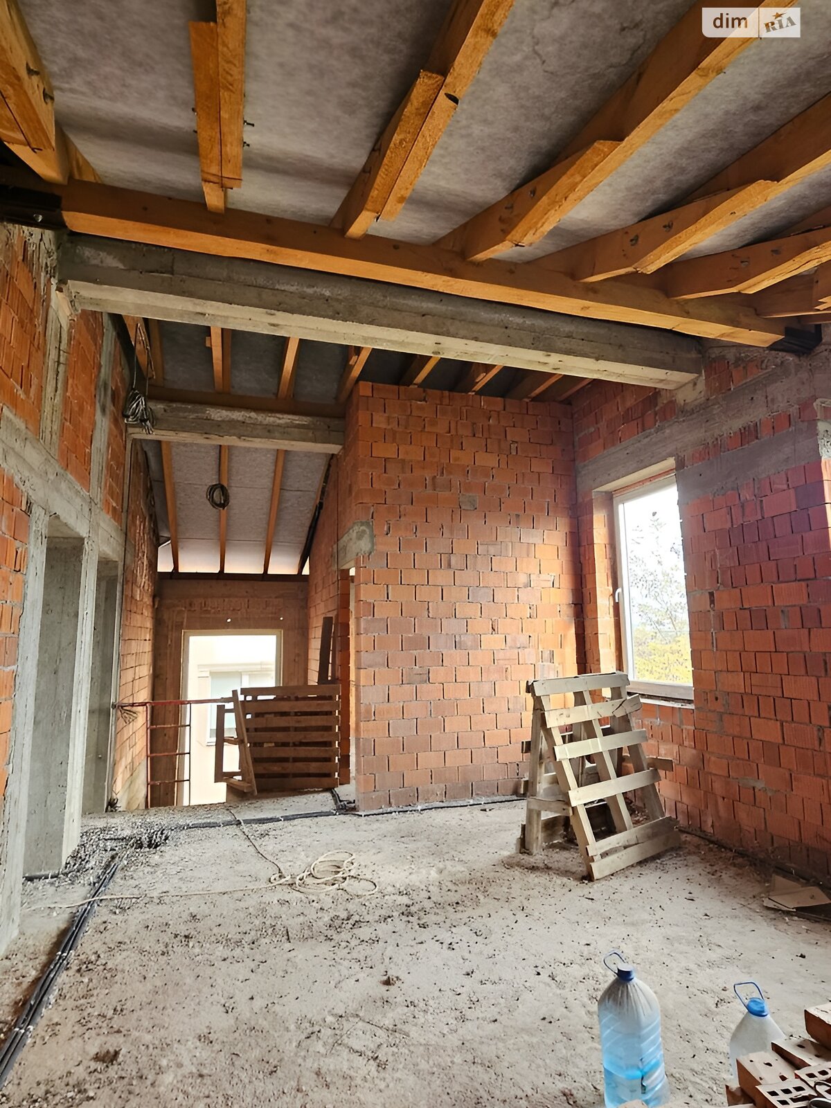 двоповерховий будинок з балконом, 226 кв. м, цегла. Продаж у Минаї фото 1 двоповерховий будинок з балконом, 226 кв. м, цегла. Продаж у Минаї фото 1