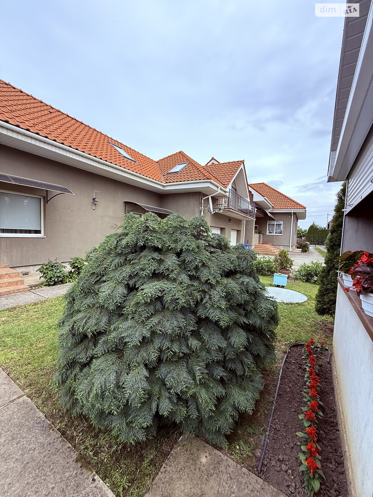 двоповерховий будинок з опаленням, 336.94 кв. м, пінобетон. Продаж у Минаї фото 1 двоповерховий будинок з опаленням, 336.94 кв. м, пінобетон. Продаж у Минаї фото 1