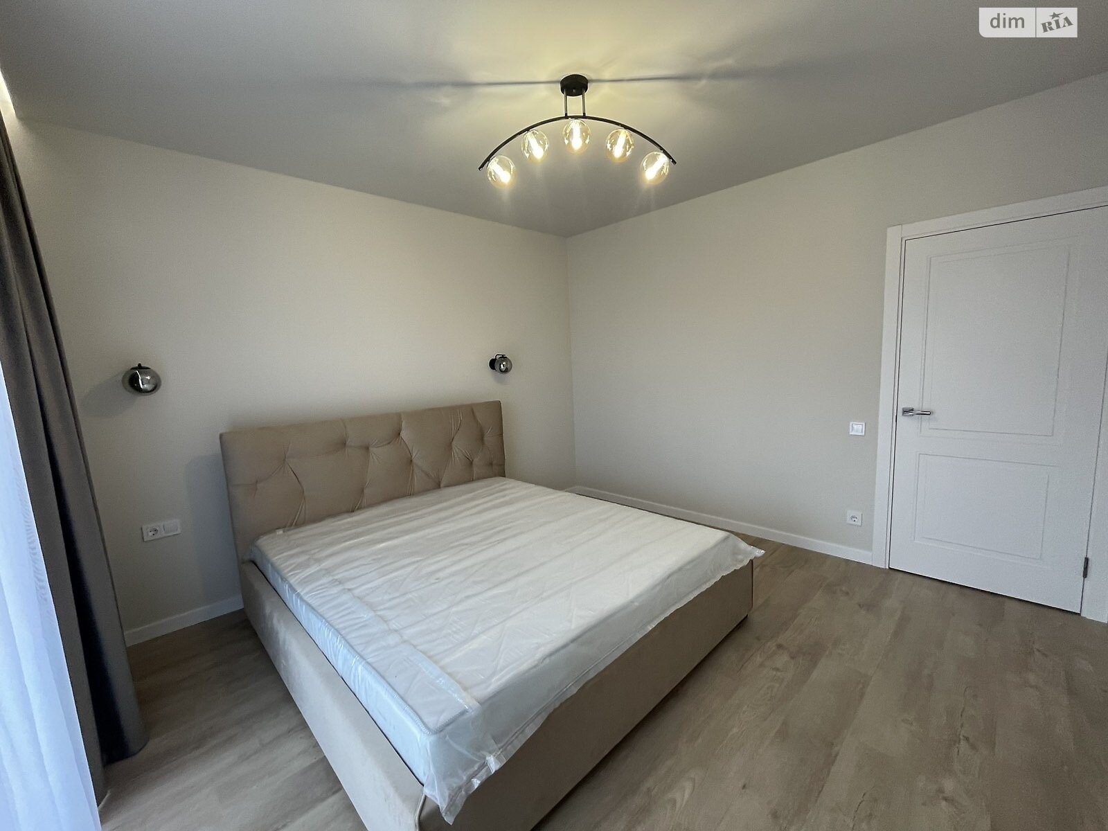 двоповерховий будинок з балконом, 135 кв. м, цегла. Продаж у Минаї фото 1 двоповерховий будинок з балконом, 135 кв. м, цегла. Продаж у Минаї фото 1