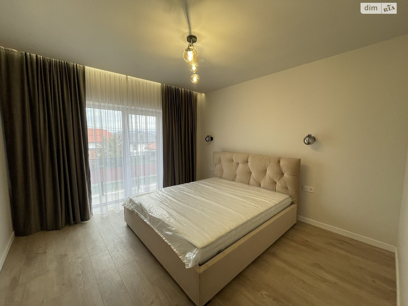 двоповерховий будинок з балконом, 135 кв. м, цегла. Продаж у Минаї фото 1 двоповерховий будинок з балконом, 135 кв. м, цегла. Продаж у Минаї фото 1