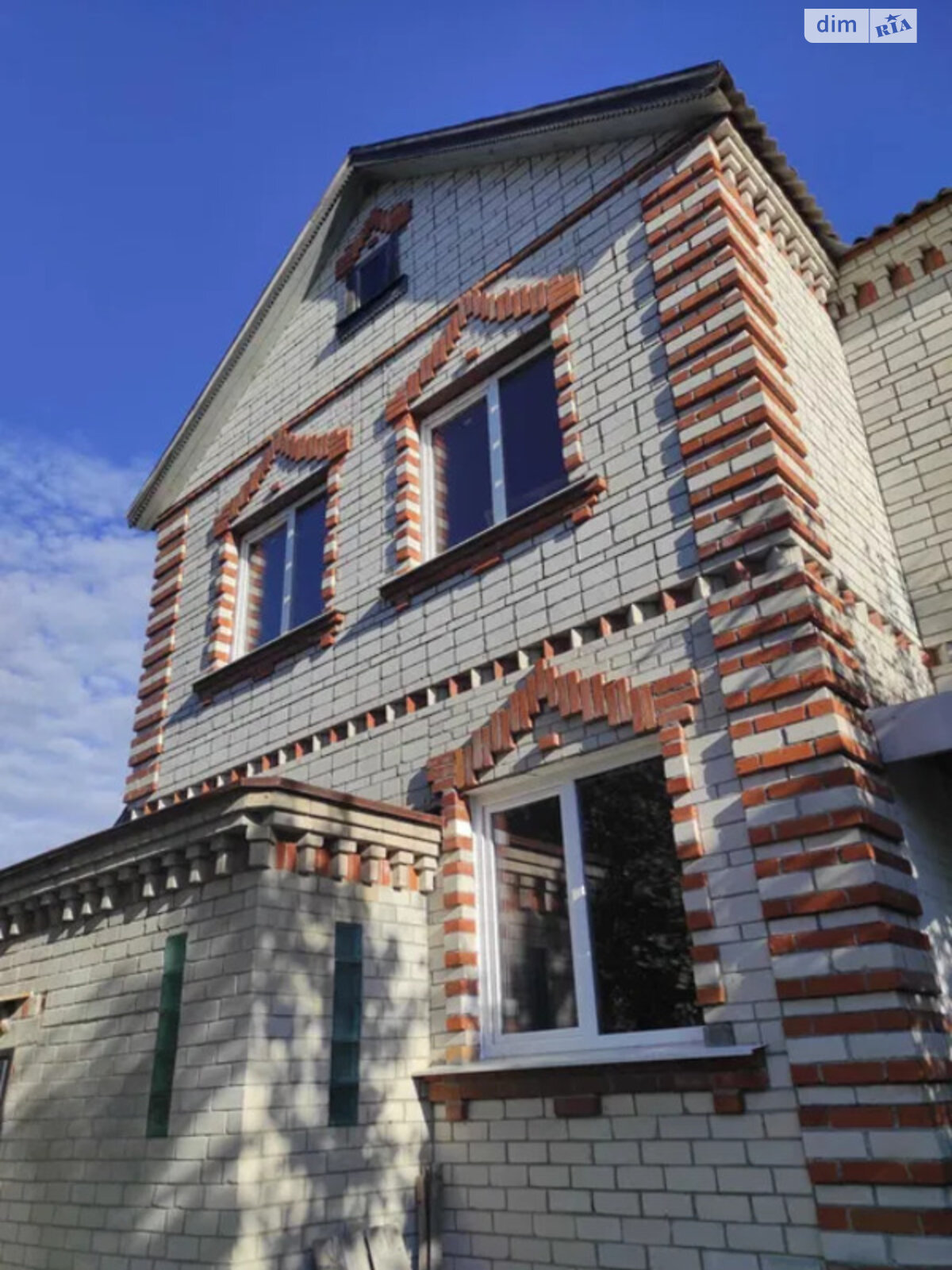 двоповерховий будинок з гаражем, 174 кв. м, цегла. Продаж у Миргороді фото 1 двоповерховий будинок з гаражем, 174 кв. м, цегла. Продаж у Миргороді фото 1