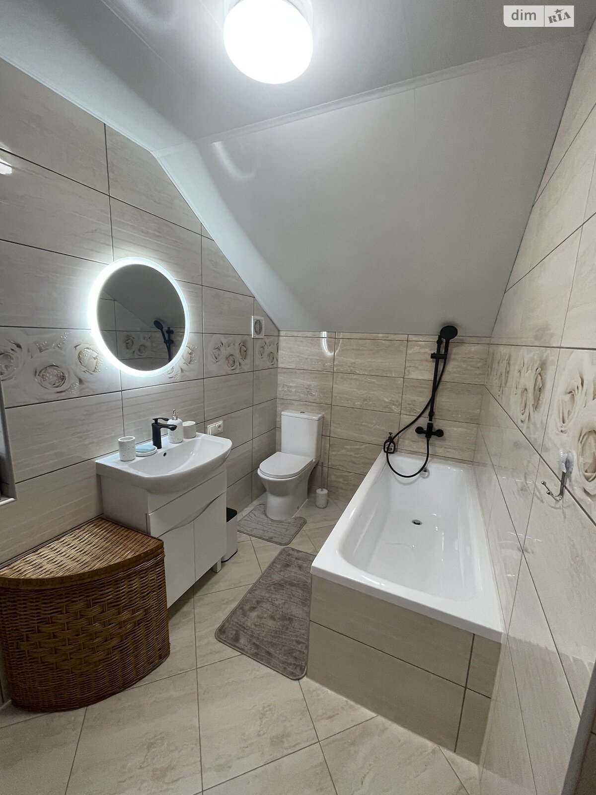двоповерховий будинок з гаражем, 132 кв. м, цегла. Продаж в Млинові, район Млинів фото 1 двоповерховий будинок з гаражем, 132 кв. м, цегла. Продаж в Млинові, район Млинів фото 1