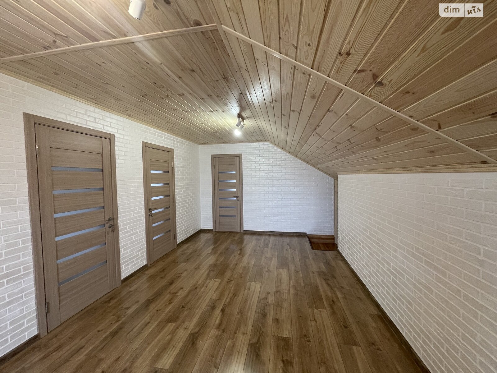 двоповерховий будинок з гаражем, 132 кв. м, цегла. Продаж в Млинові, район Млинів фото 1 двоповерховий будинок з гаражем, 132 кв. м, цегла. Продаж в Млинові, район Млинів фото 1