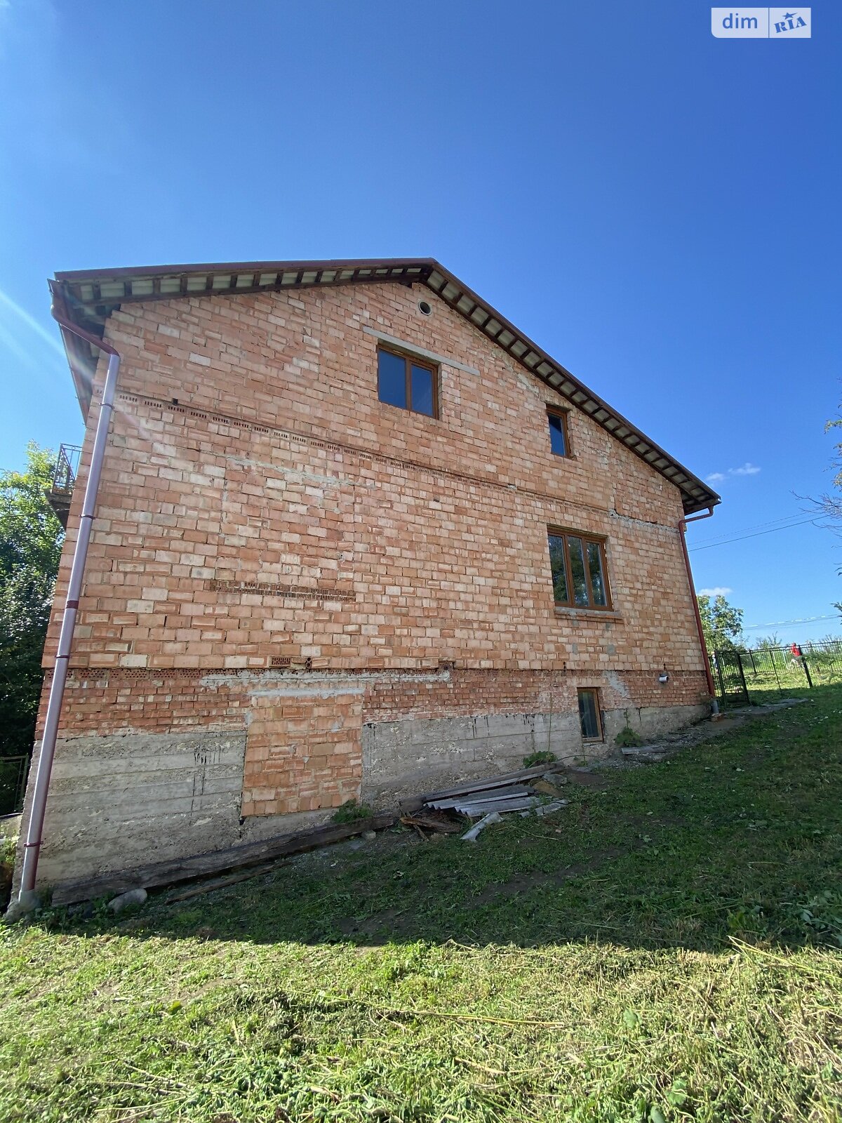 двоповерховий будинок з гаражем, 249 кв. м, цегла. Продаж у Модричах фото 1 двоповерховий будинок з гаражем, 249 кв. м, цегла. Продаж у Модричах фото 1