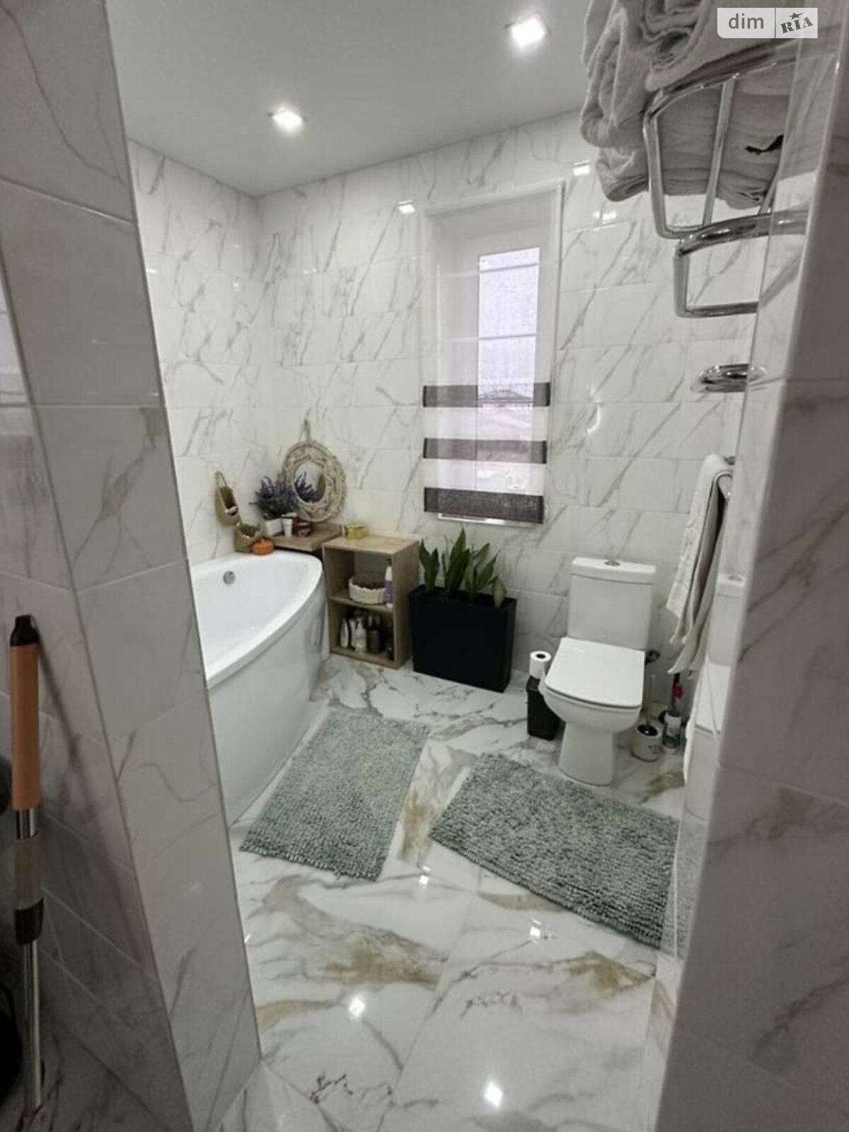 двоповерховий будинок, 150 кв. м, кирпич. Продаж у Молодіжному фото 1 двоповерховий будинок, 150 кв. м, кирпич. Продаж у Молодіжному фото 1