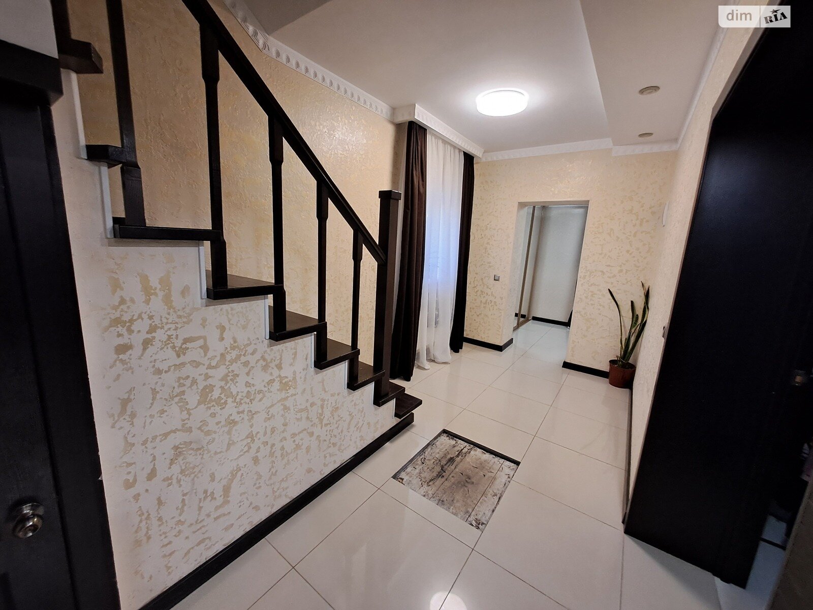 двухэтажный дом с гаражом, 106.6 кв. м, кирпич. Продажа в Молодежном фото 1 двухэтажный дом с гаражом, 106.6 кв. м, кирпич. Продажа в Молодежном фото 1