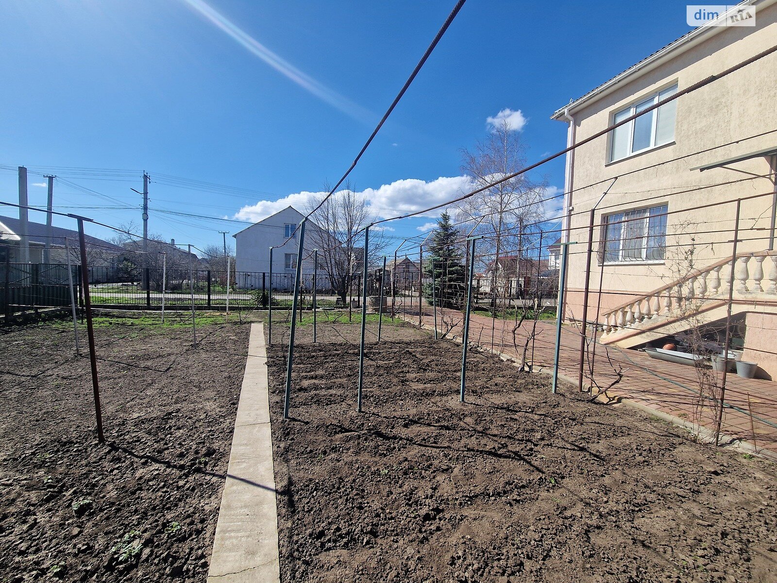 двоповерховий будинок з гаражем, 304.7 кв. м, ракушняк. Продаж у Молодіжному фото 1