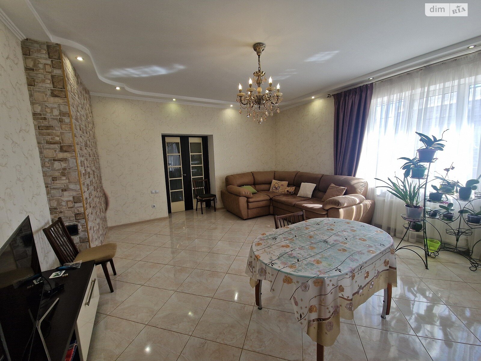 двоповерховий будинок з гаражем, 304.7 кв. м, ракушняк. Продаж у Молодіжному фото 1