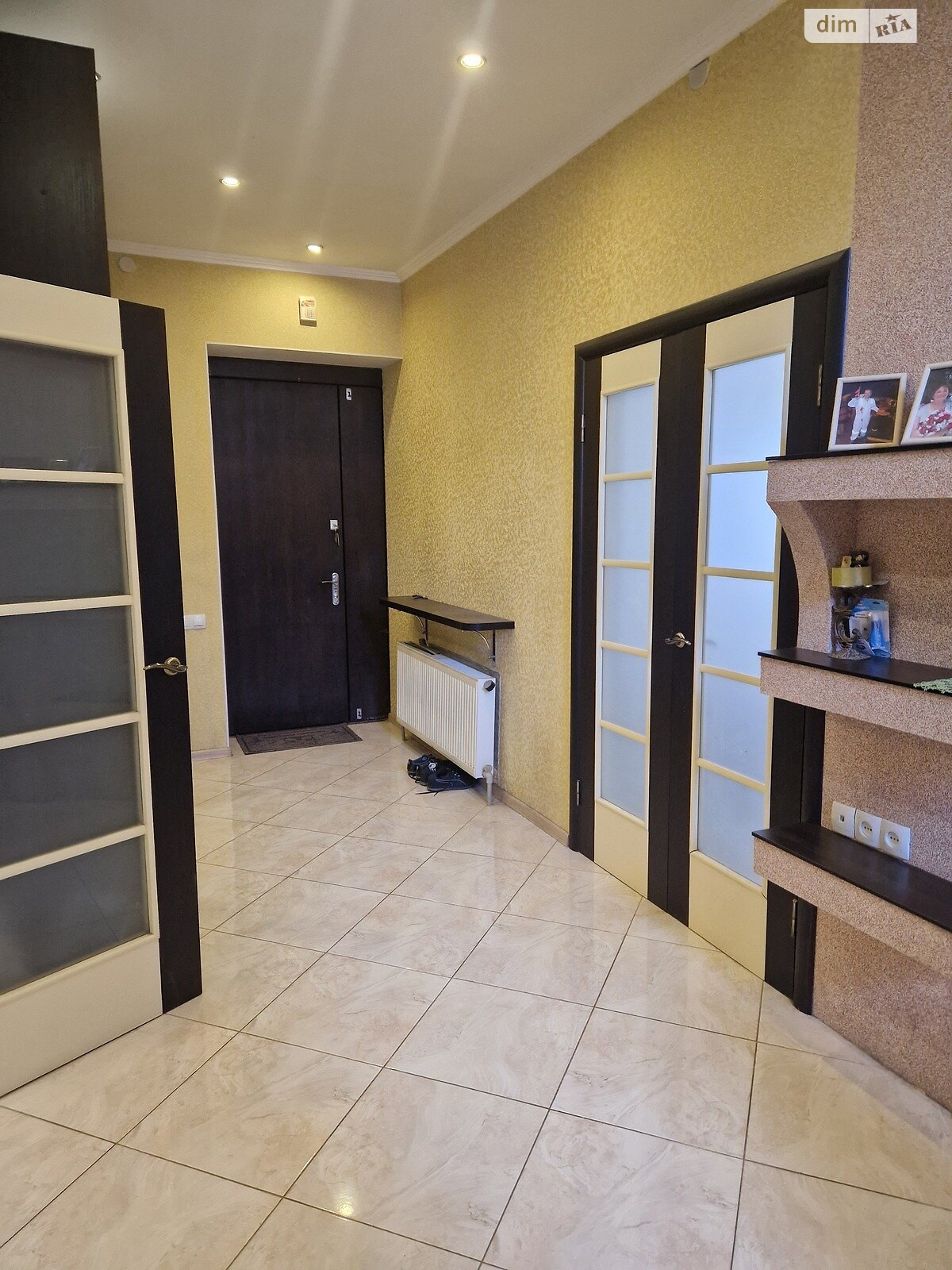 двоповерховий будинок з гаражем, 304.7 кв. м, ракушняк. Продаж у Молодіжному фото 1