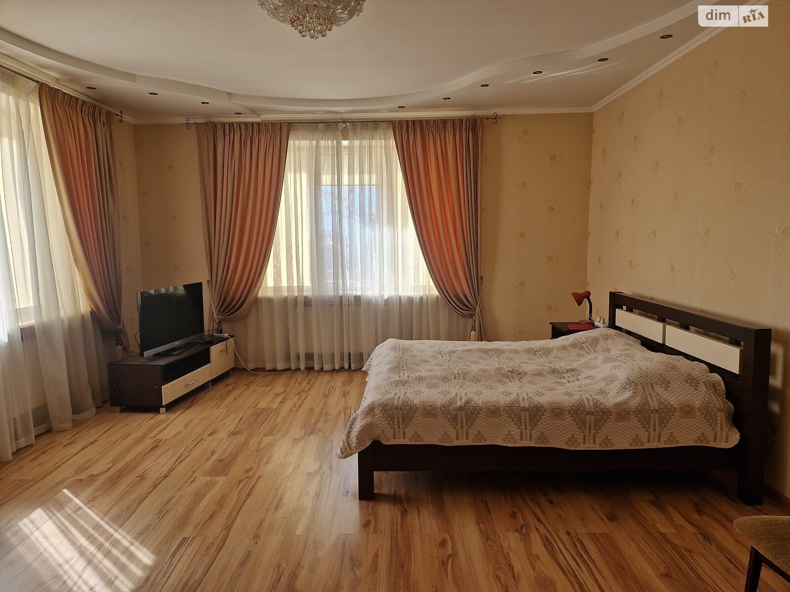 двоповерховий будинок з гаражем, 304.7 кв. м, ракушняк. Продаж у Молодіжному фото 1