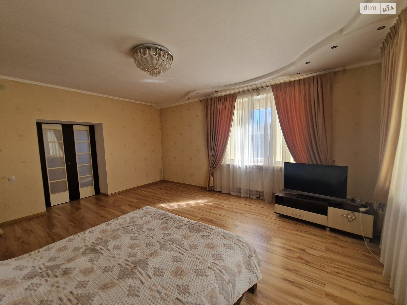 двоповерховий будинок з гаражем, 304.7 кв. м, ракушняк. Продаж у Молодіжному фото 1