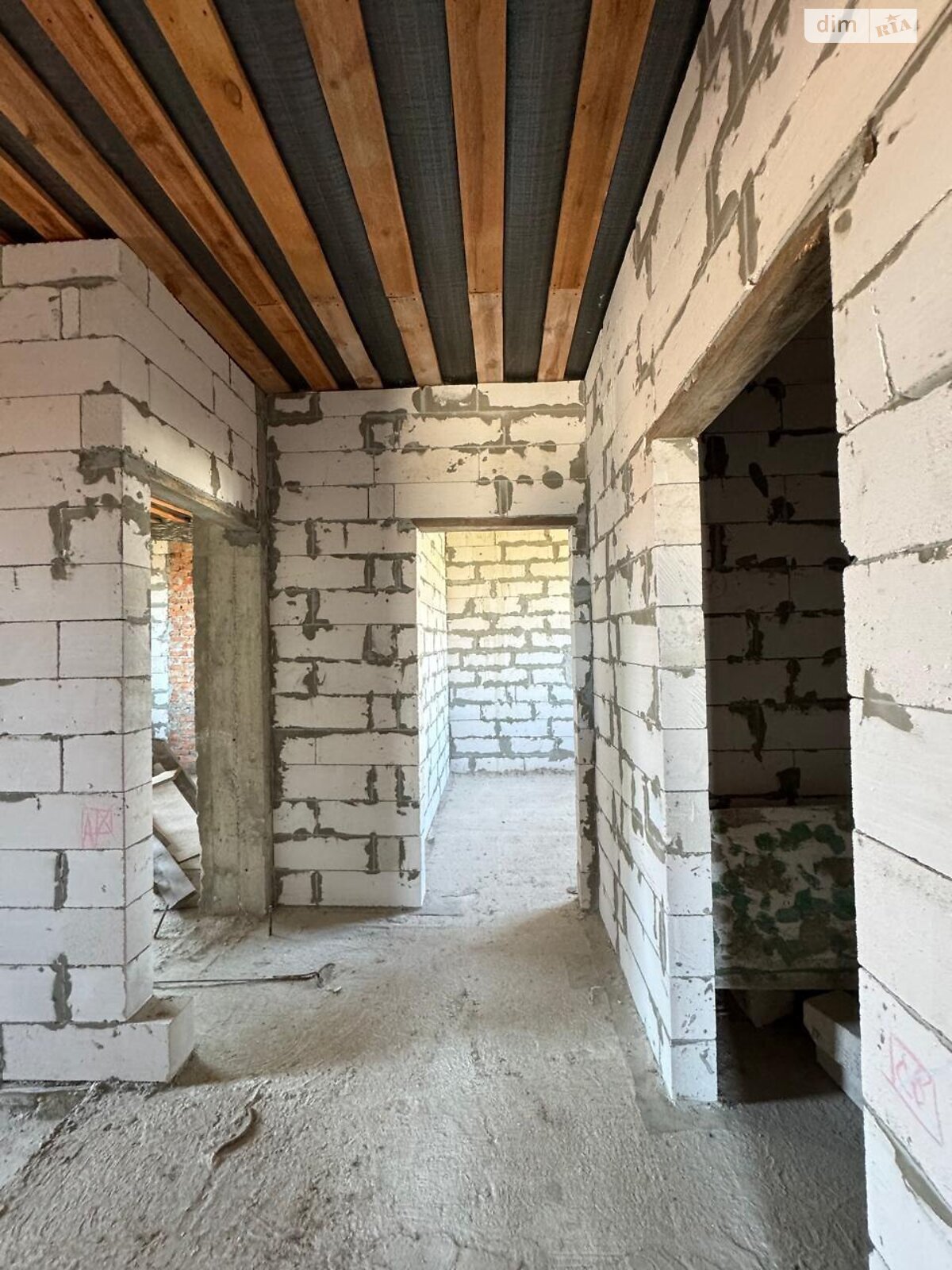двухэтажный дом с гаражом, 180 кв. м, газобетон. Продажа в Молодежном фото 1 двухэтажный дом с гаражом, 180 кв. м, газобетон. Продажа в Молодежном фото 1