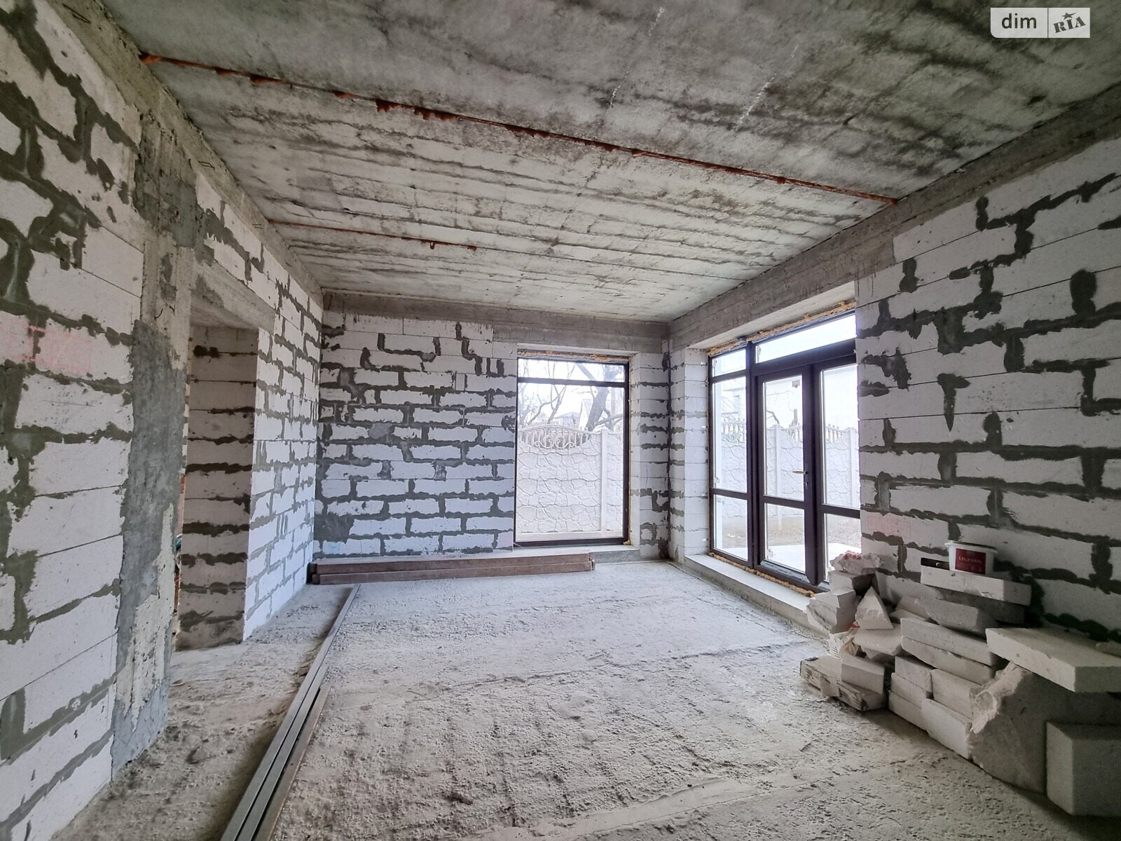 двухэтажный дом с гаражом, 180 кв. м, газобетон. Продажа в Молодежном фото 1 двухэтажный дом с гаражом, 180 кв. м, газобетон. Продажа в Молодежном фото 1