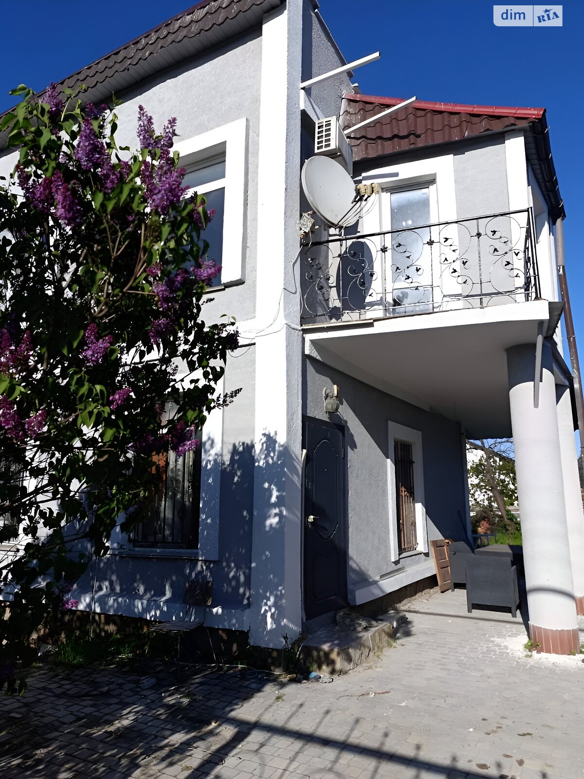 двухэтажный дом с ремонтом, 180 кв. м, кирпич. Продажа в Молодежном фото 1 двухэтажный дом с ремонтом, 180 кв. м, кирпич. Продажа в Молодежном фото 1