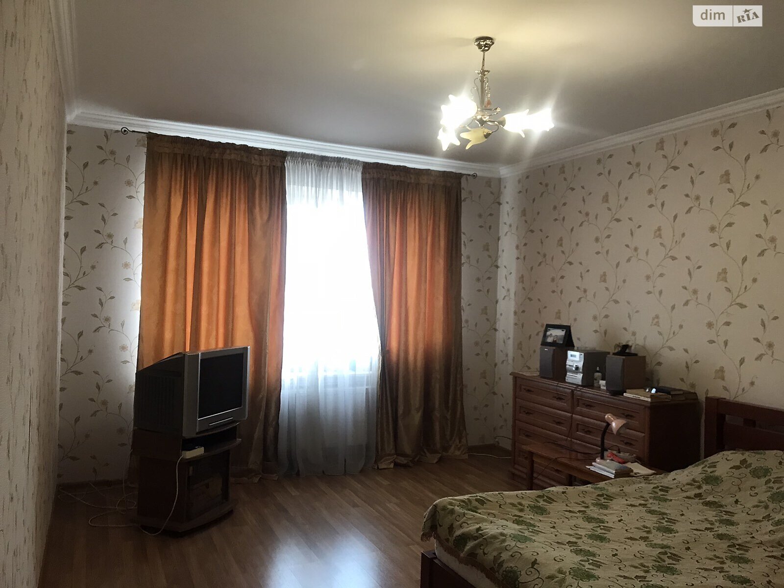 двоповерховий будинок з гаражем, 305 кв. м, цегла. Продаж у Молодіжному фото 1