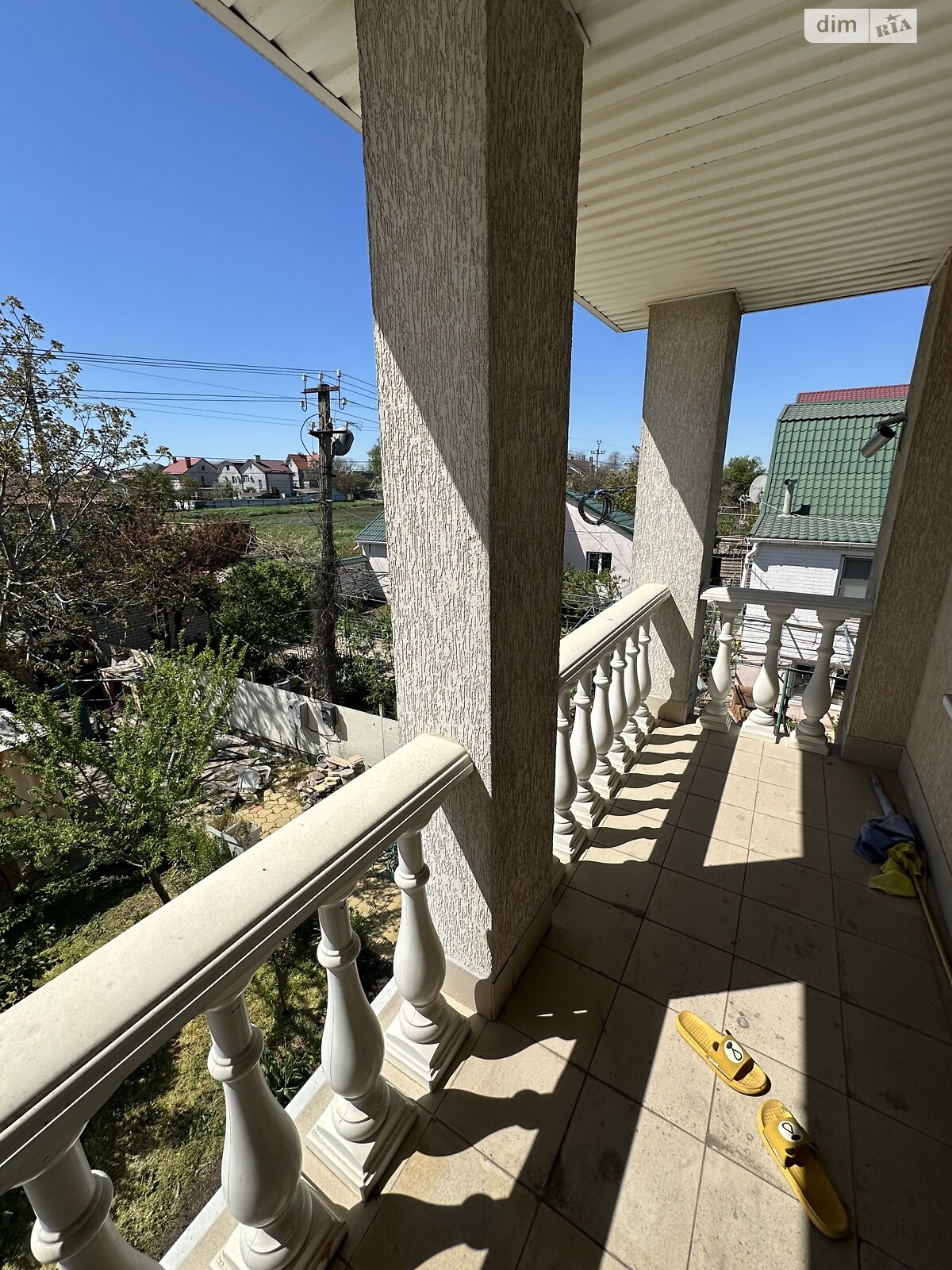триповерховий будинок з верандою, 220 кв. м, цегла. Продаж у Молодіжному фото 1 триповерховий будинок з верандою, 220 кв. м, цегла. Продаж у Молодіжному фото 1