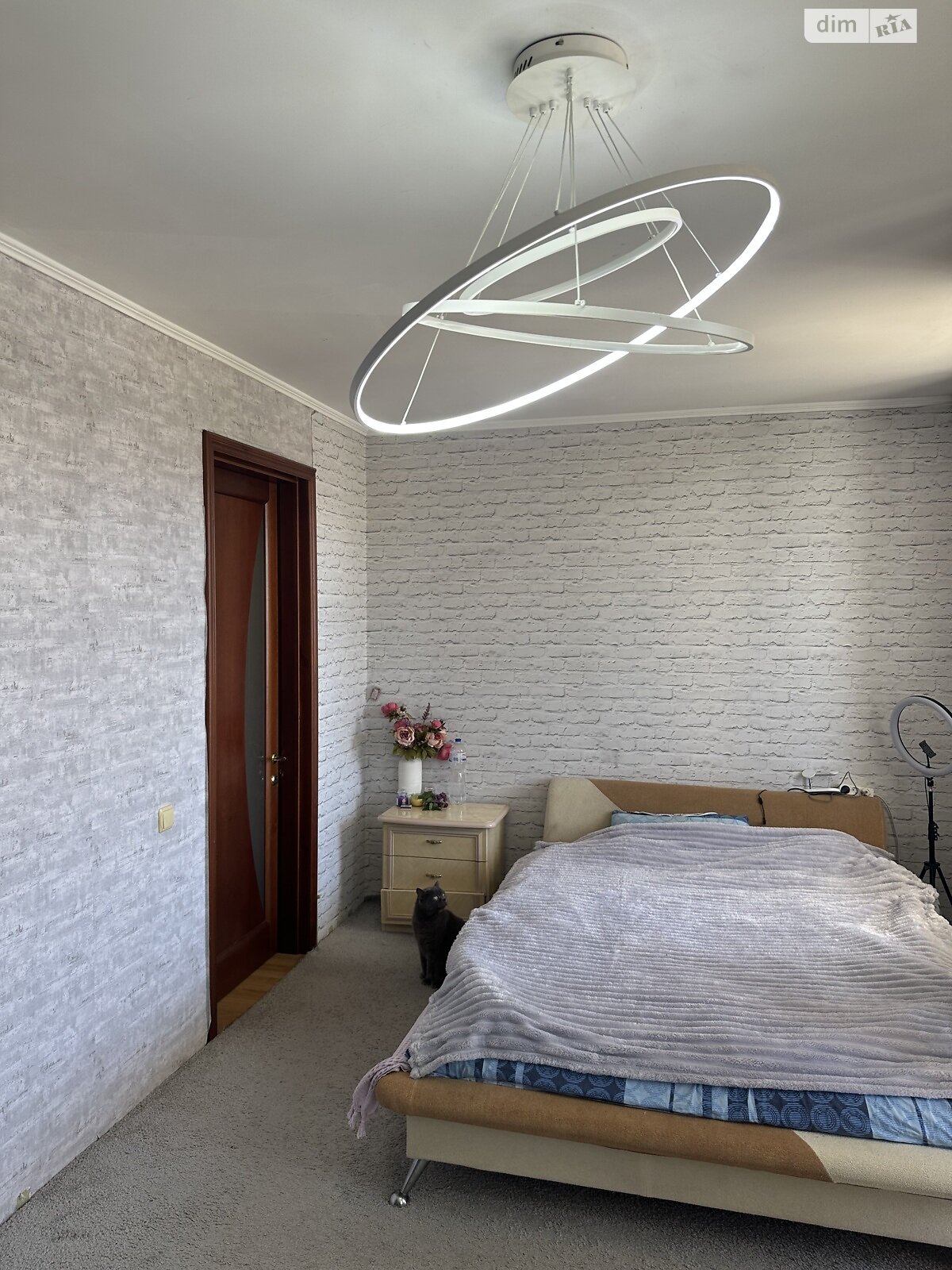 триповерховий будинок з верандою, 220 кв. м, цегла. Продаж у Молодіжному фото 1 триповерховий будинок з верандою, 220 кв. м, цегла. Продаж у Молодіжному фото 1