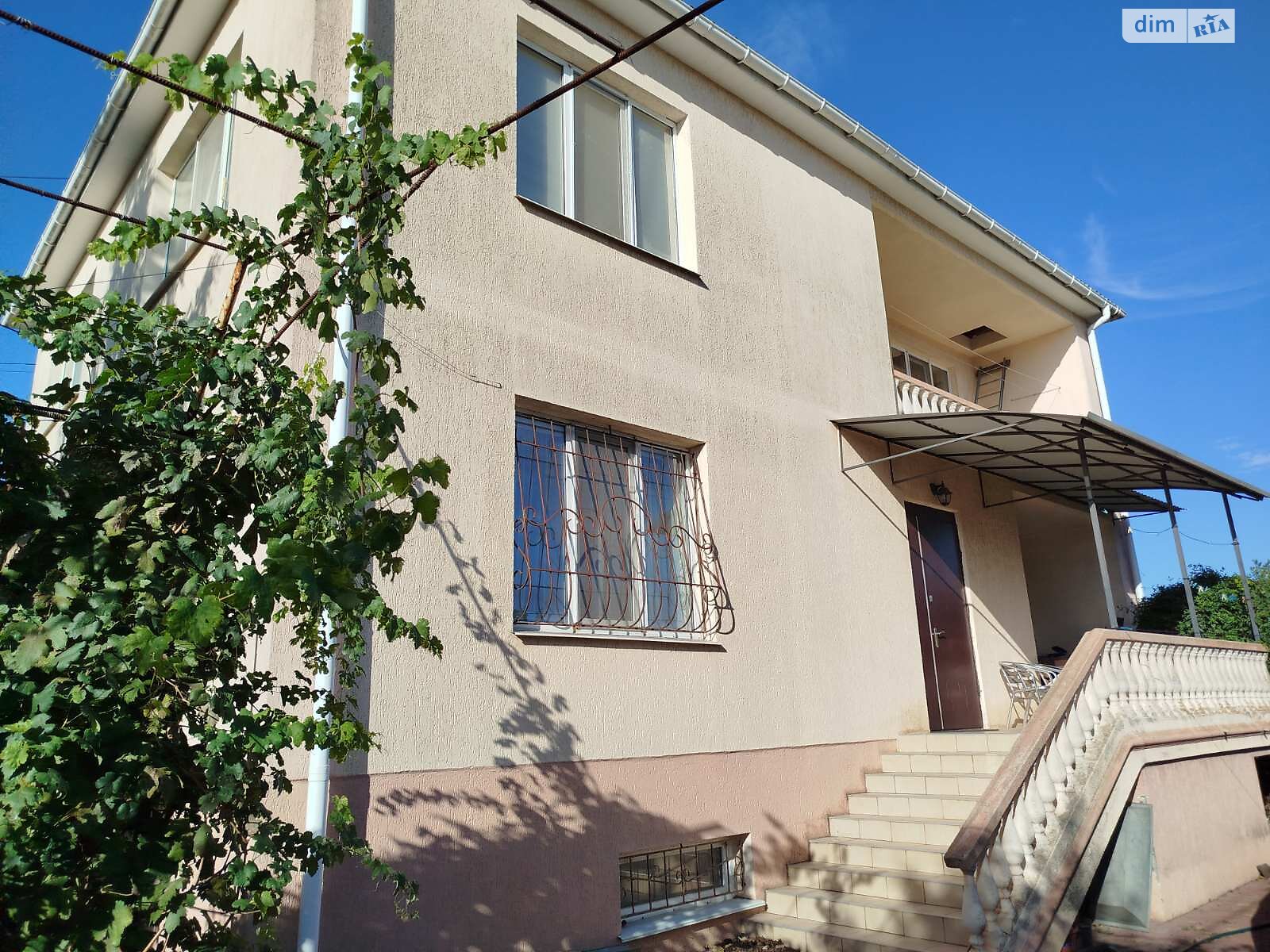 двоповерховий будинок з балконом, 304.7 кв. м, ракушняк. Продаж у Молодіжному фото 1