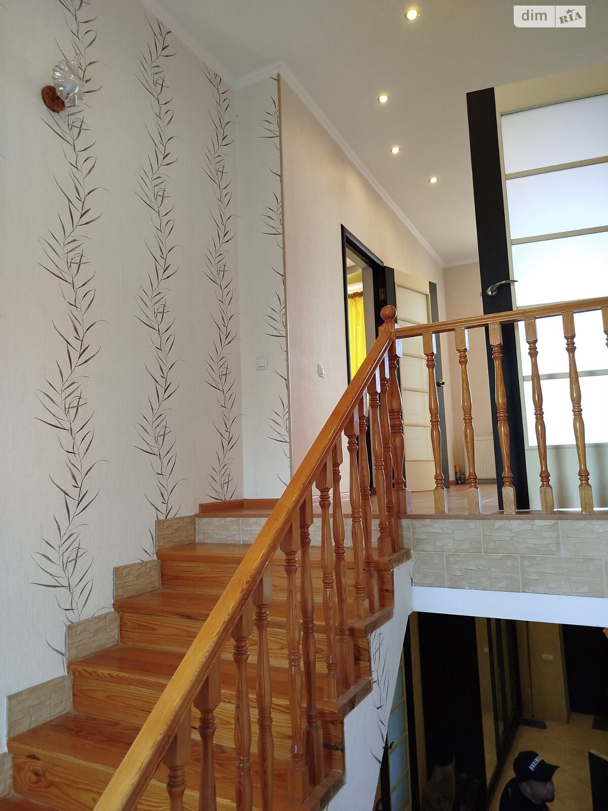 двоповерховий будинок з балконом, 304.7 кв. м, ракушняк. Продаж у Молодіжному фото 1