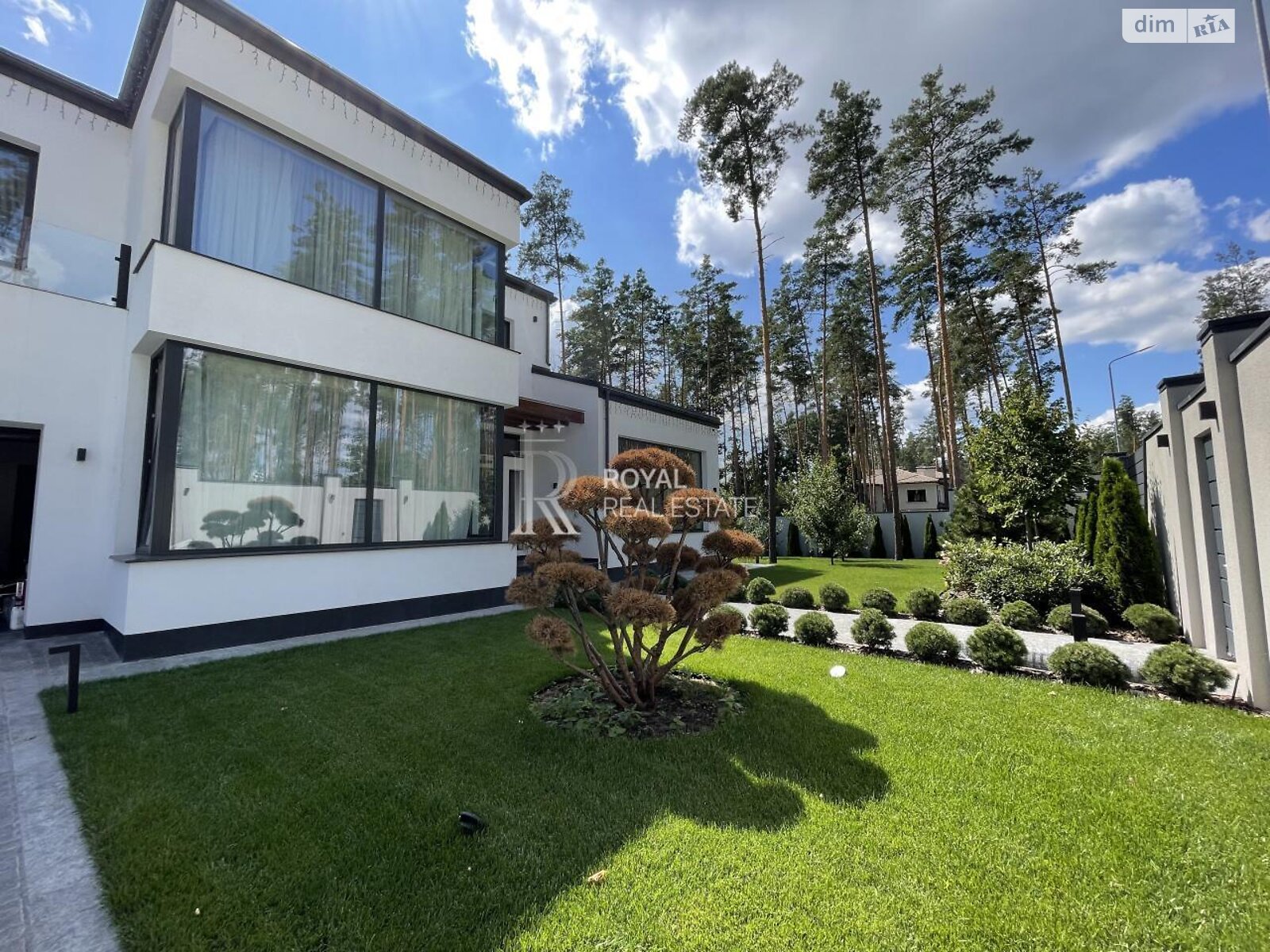 двухэтажный дом, 350 кв. м, кирпич. Продажа в Мощуне фото 1 двухэтажный дом, 350 кв. м, кирпич. Продажа в Мощуне фото 1
