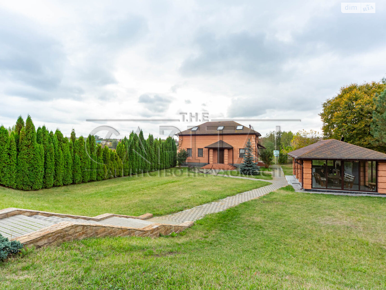 двоповерховий будинок з гаражем, 420 кв. м, цегла. Продаж у Мостищі фото 1 двоповерховий будинок з гаражем, 420 кв. м, цегла. Продаж у Мостищі фото 1