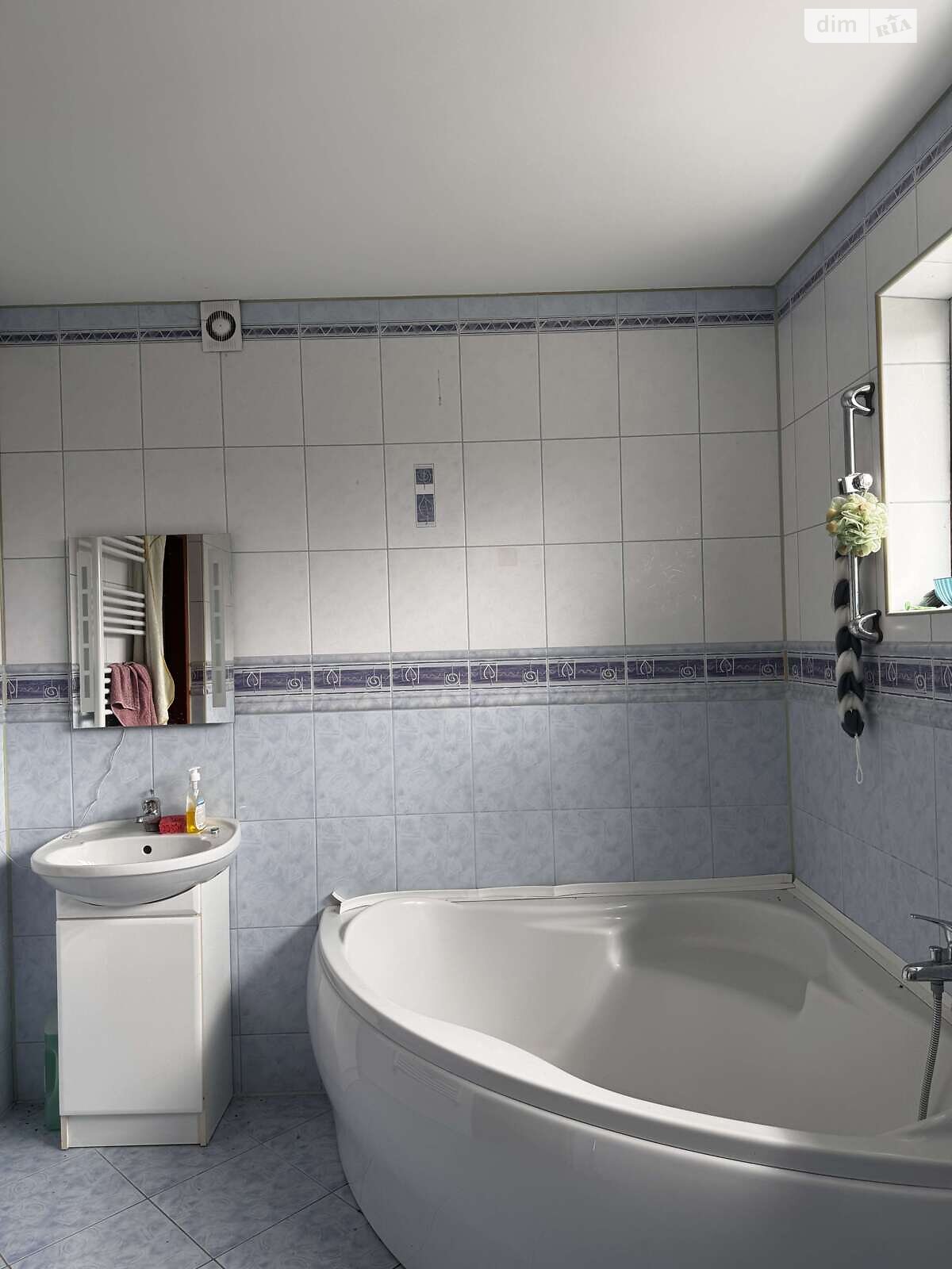 двоповерховий будинок з балконом, 291 кв. м, цегла. Продаж у Мостиськах фото 1