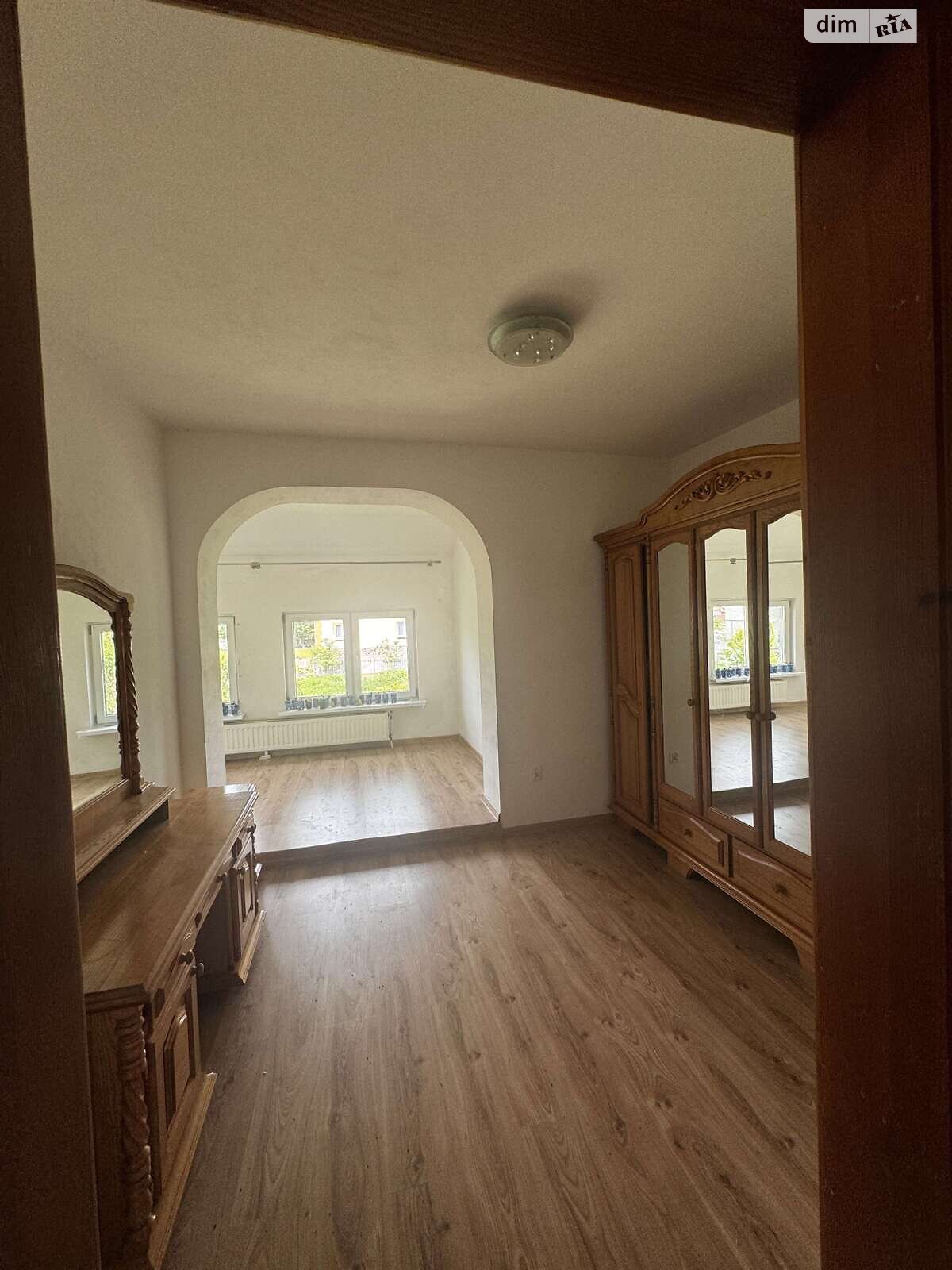 двоповерховий будинок з балконом, 291 кв. м, цегла. Продаж у Мостиськах фото 1