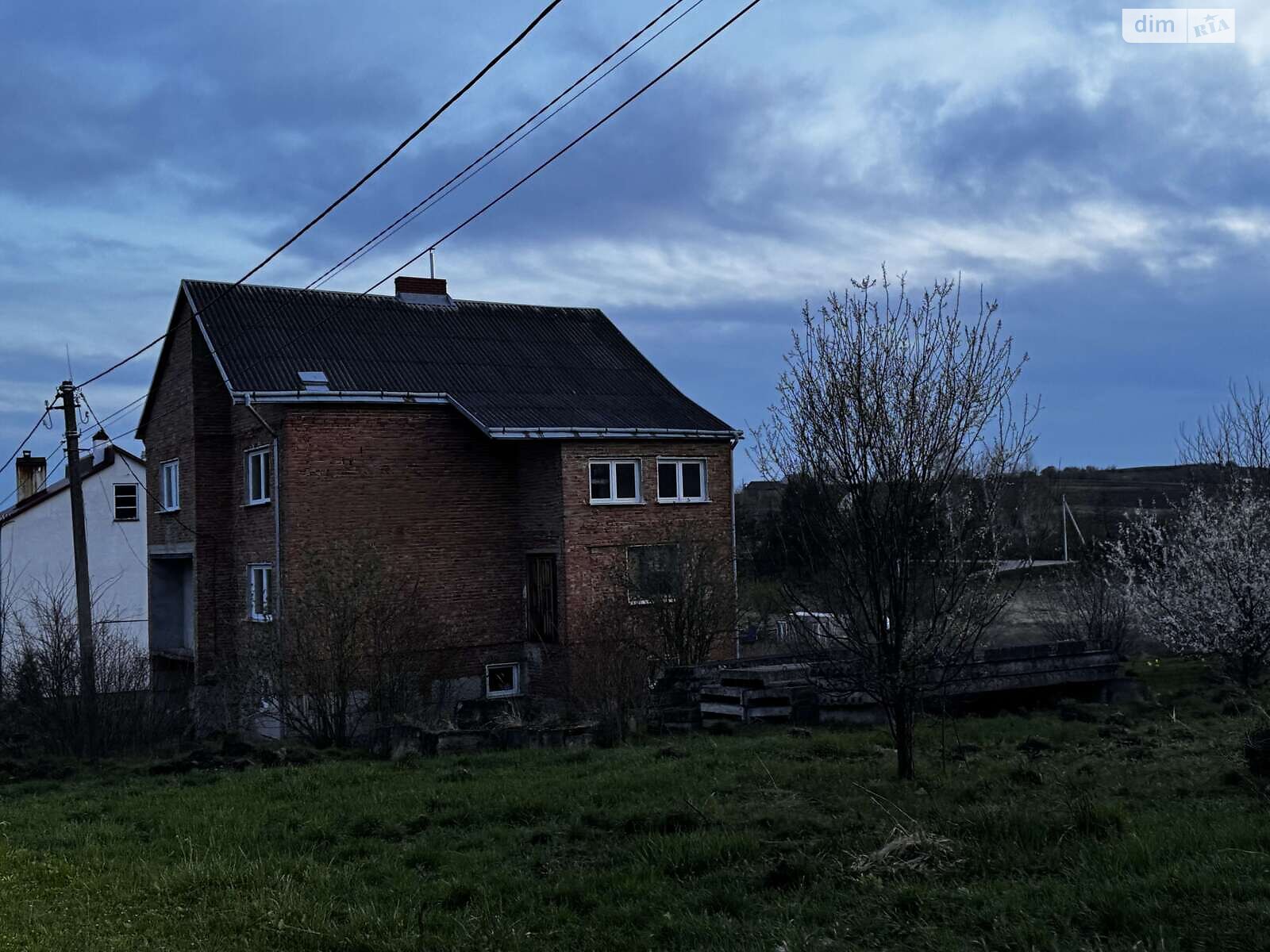 двоповерховий будинок з балконом, 291 кв. м, цегла. Продаж у Мостиськах фото 1