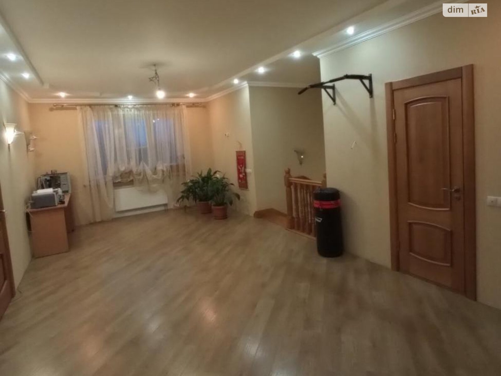 двоповерховий будинок, 236 кв. м, кирпич. Продаж у Мрії фото 1