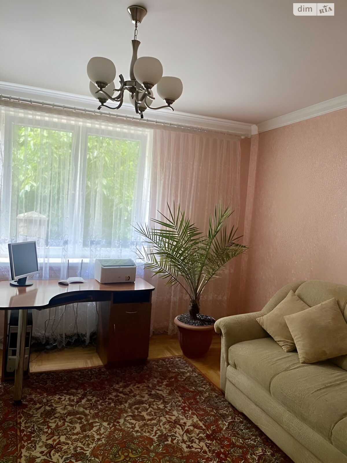 одноэтажный дом с гаражом, 220 кв. м, кирпич. Продажа в Мукачеве фото 1 одноэтажный дом с гаражом, 220 кв. м, кирпич. Продажа в Мукачеве фото 1