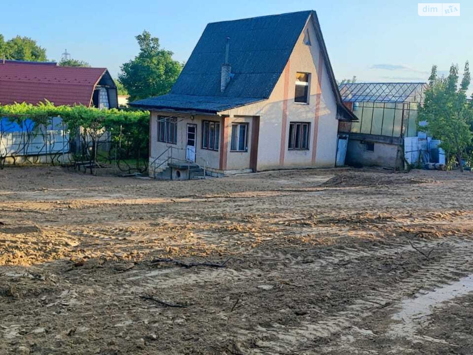 триповерховий будинок, 1000 кв. м, цегла. Продаж в Мукачеві, район Мукачево фото 1 триповерховий будинок, 1000 кв. м, цегла. Продаж в Мукачеві, район Мукачево фото 1