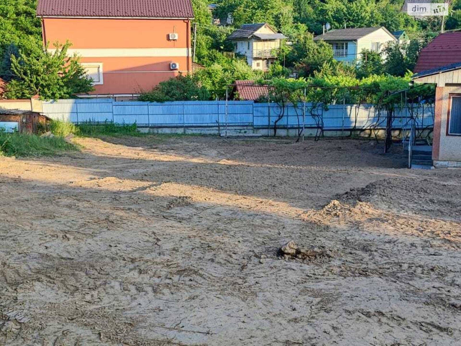триповерховий будинок, 1000 кв. м, цегла. Продаж в Мукачеві, район Мукачево фото 1 триповерховий будинок, 1000 кв. м, цегла. Продаж в Мукачеві, район Мукачево фото 1