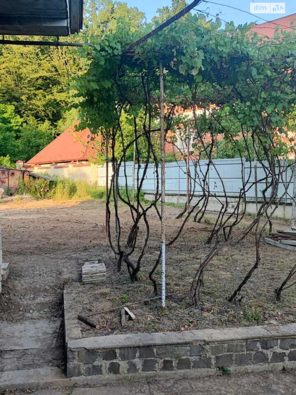 триповерховий будинок, 1000 кв. м, цегла. Продаж в Мукачеві, район Мукачево фото 1 триповерховий будинок, 1000 кв. м, цегла. Продаж в Мукачеві, район Мукачево фото 1