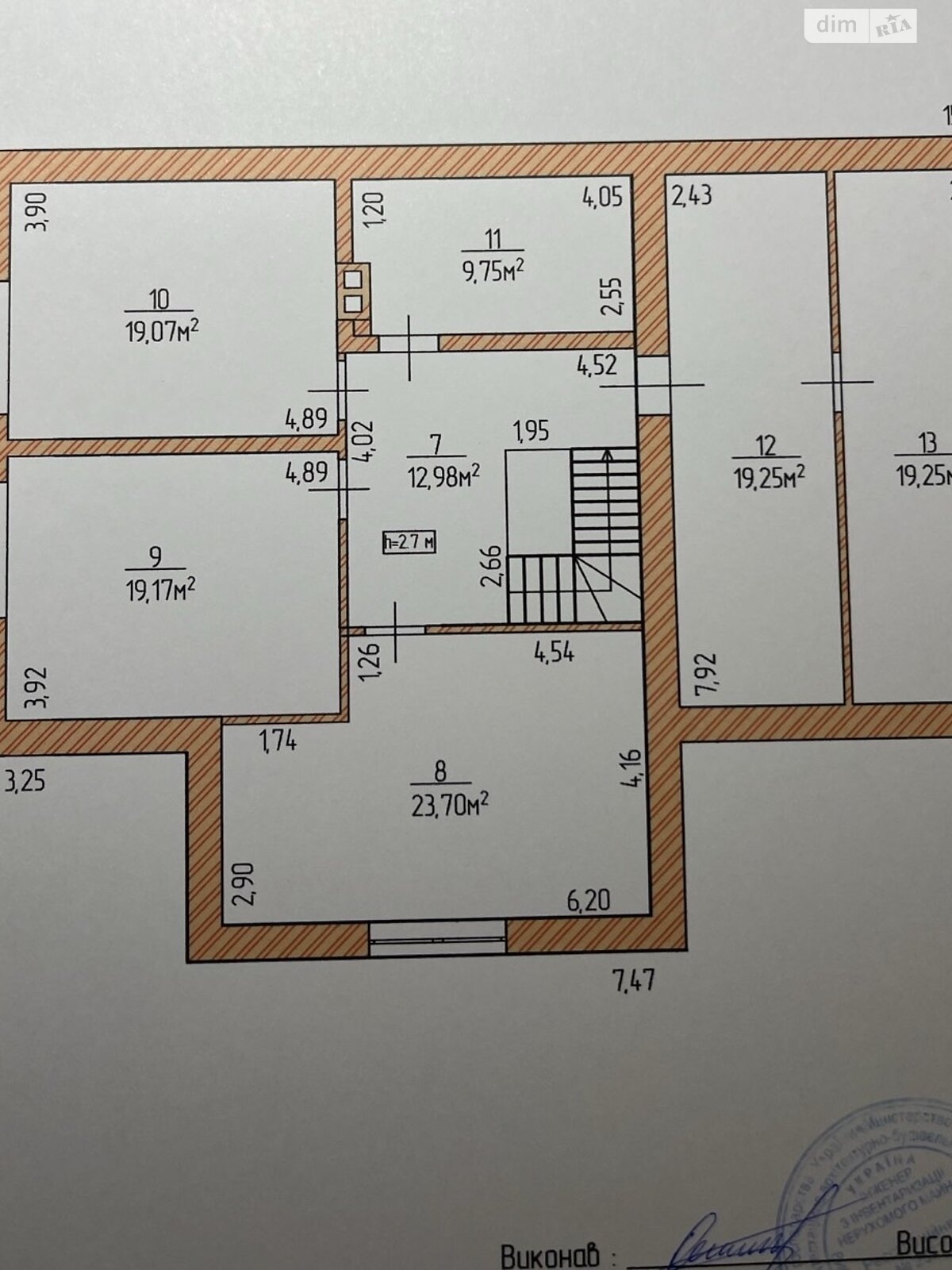 двухэтажный дом с ремонтом, 450 кв. м, кирпич. Продажа в Мукачеве фото 1