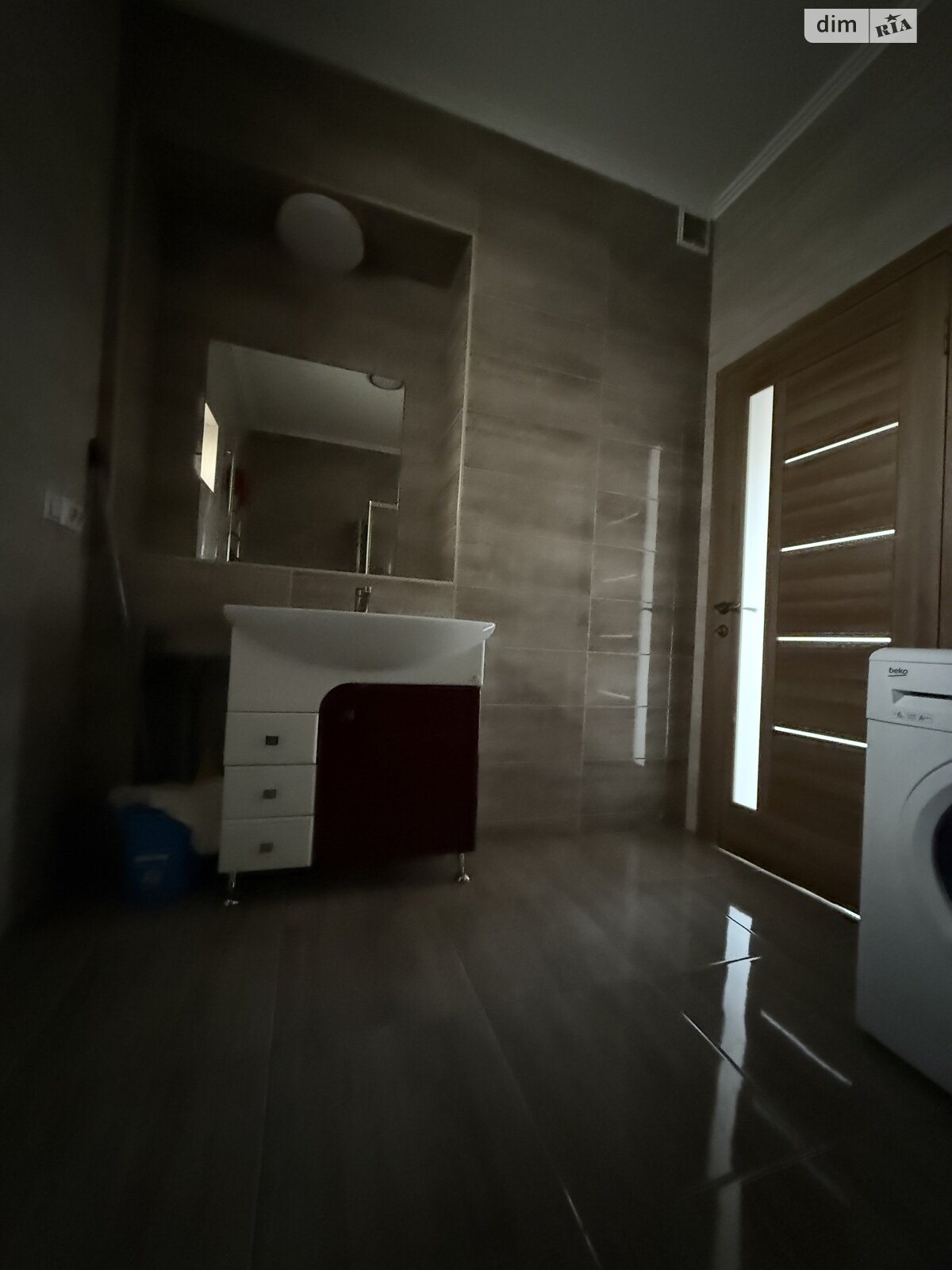 двоповерховий будинок з гаражем, 160 кв. м, цегла. Продаж у Мукачеві фото 1 двоповерховий будинок з гаражем, 160 кв. м, цегла. Продаж у Мукачеві фото 1