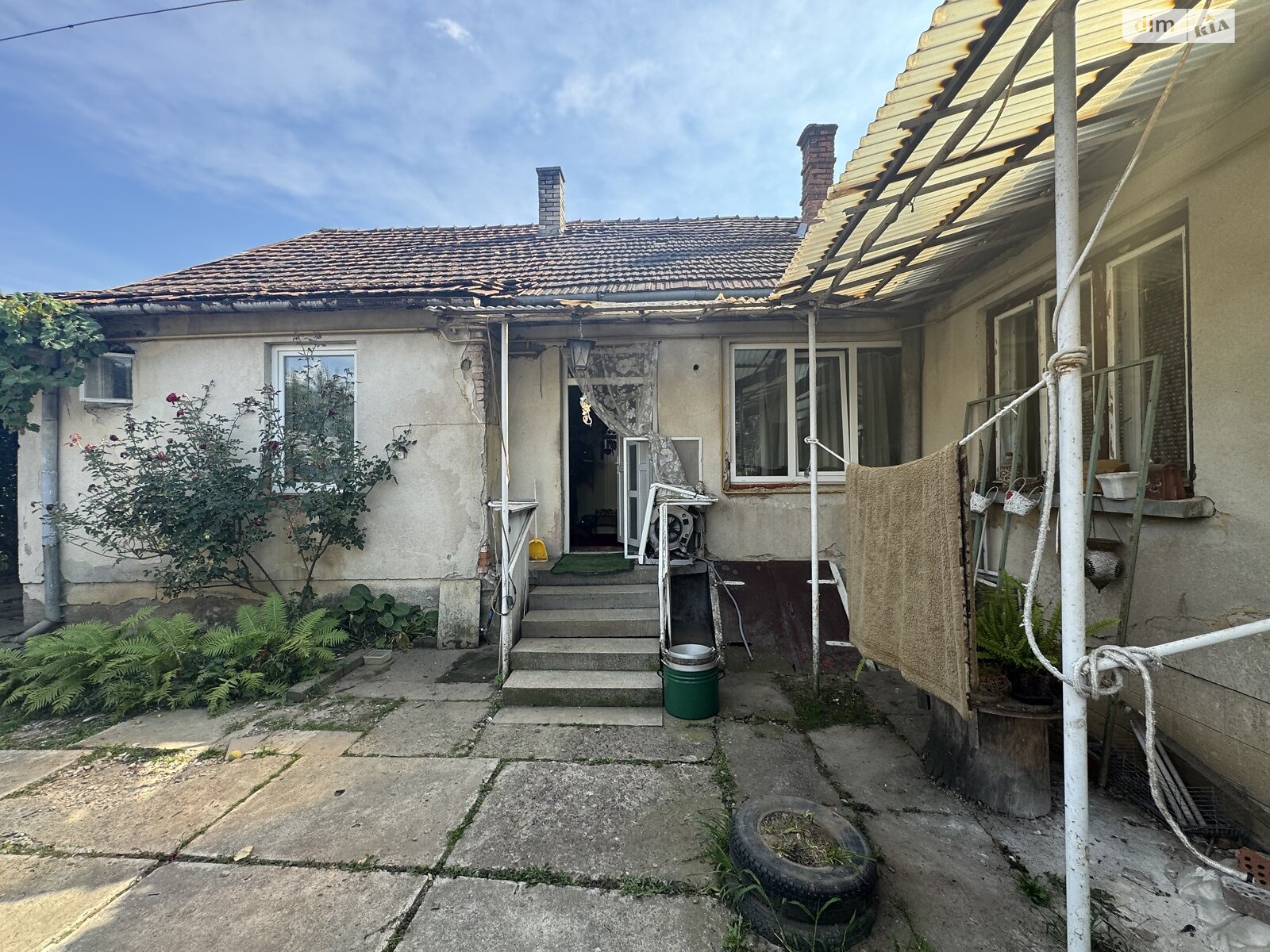 одноэтажный дом с гаражом, 121.7 кв. м, кирпич саманный. Продажа в Мукачеве район Паланок фото 1