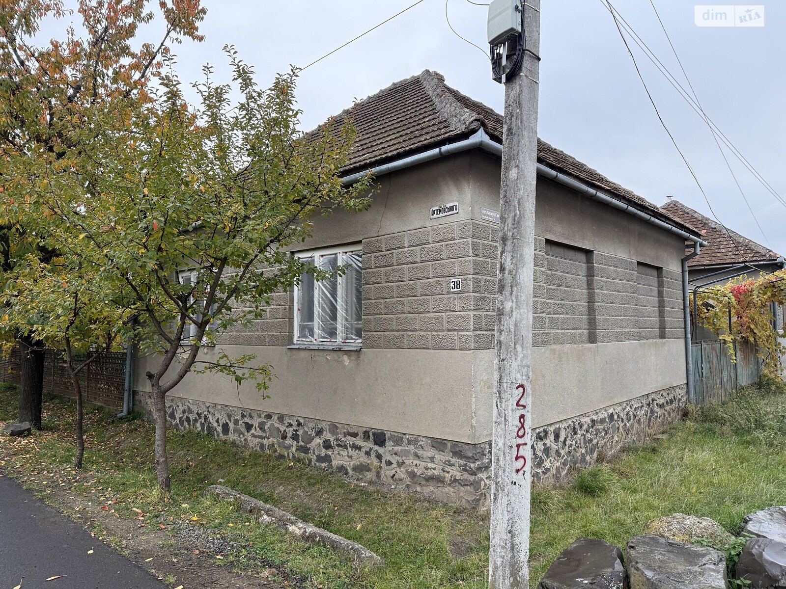 одноэтажный дом, 66.5 кв. м, кирпич саманный. Продажа в Мукачеве район Подгорцы фото 1