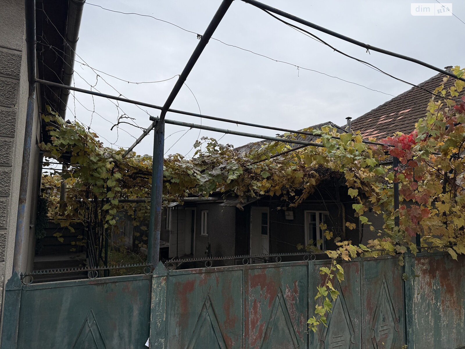 одноэтажный дом, 66.5 кв. м, кирпич саманный. Продажа в Мукачеве район Подгорцы фото 1