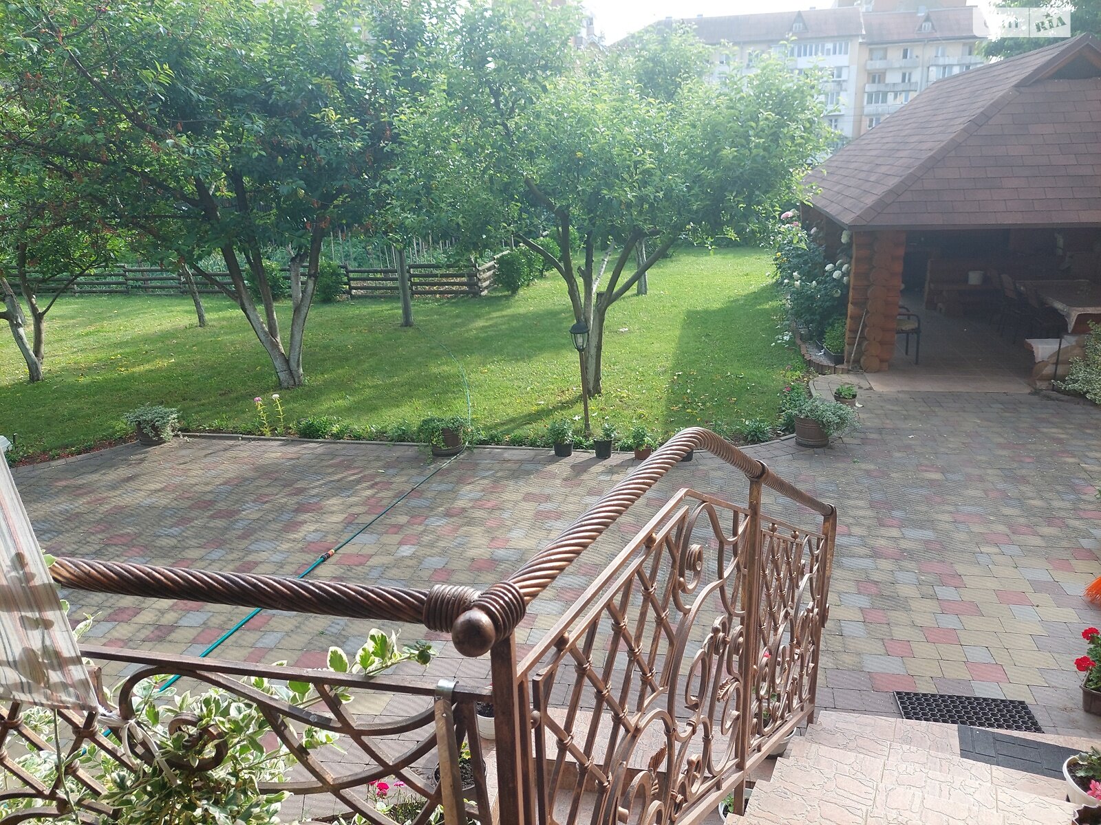 двоповерховий будинок з меблями, 300 кв. м, цегла. Продаж в Мукачеві, район Росвигово фото 1 двоповерховий будинок з меблями, 300 кв. м, цегла. Продаж в Мукачеві, район Росвигово фото 1