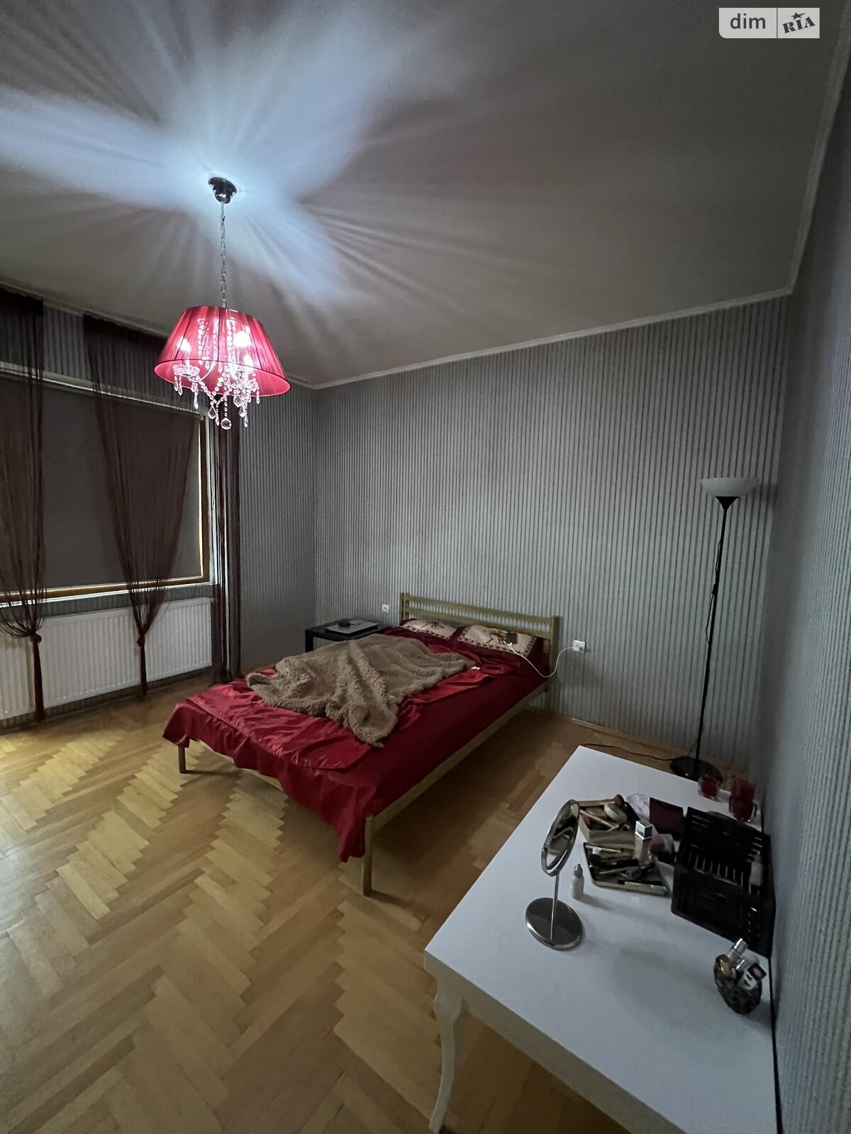 двоповерховий будинок з опаленням, 270 кв. м, цегла. Продаж в Мукачеві, район Росвигово фото 1 двоповерховий будинок з опаленням, 270 кв. м, цегла. Продаж в Мукачеві, район Росвигово фото 1